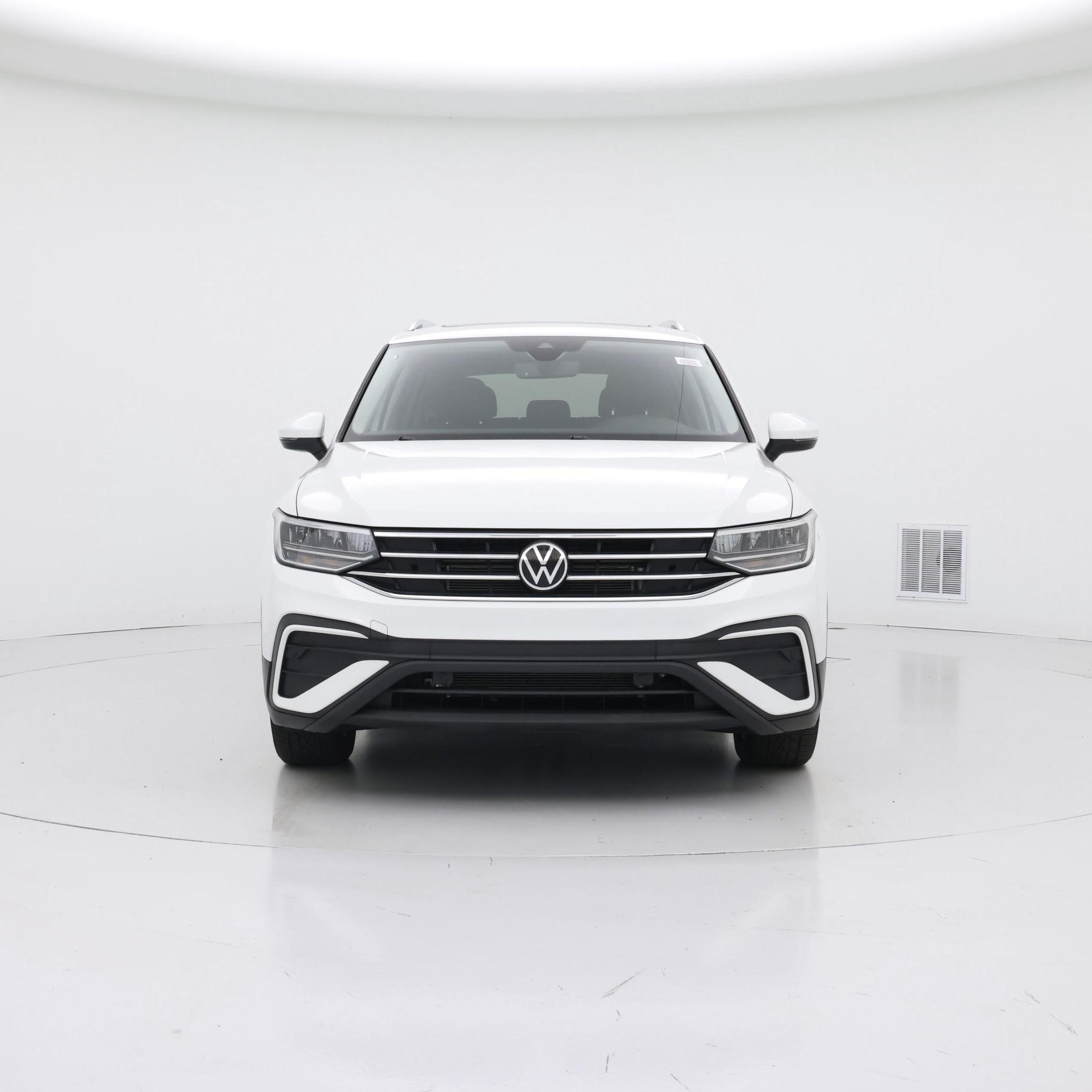 Thumbnail: 2022 Volkswagen Tiguan - 5