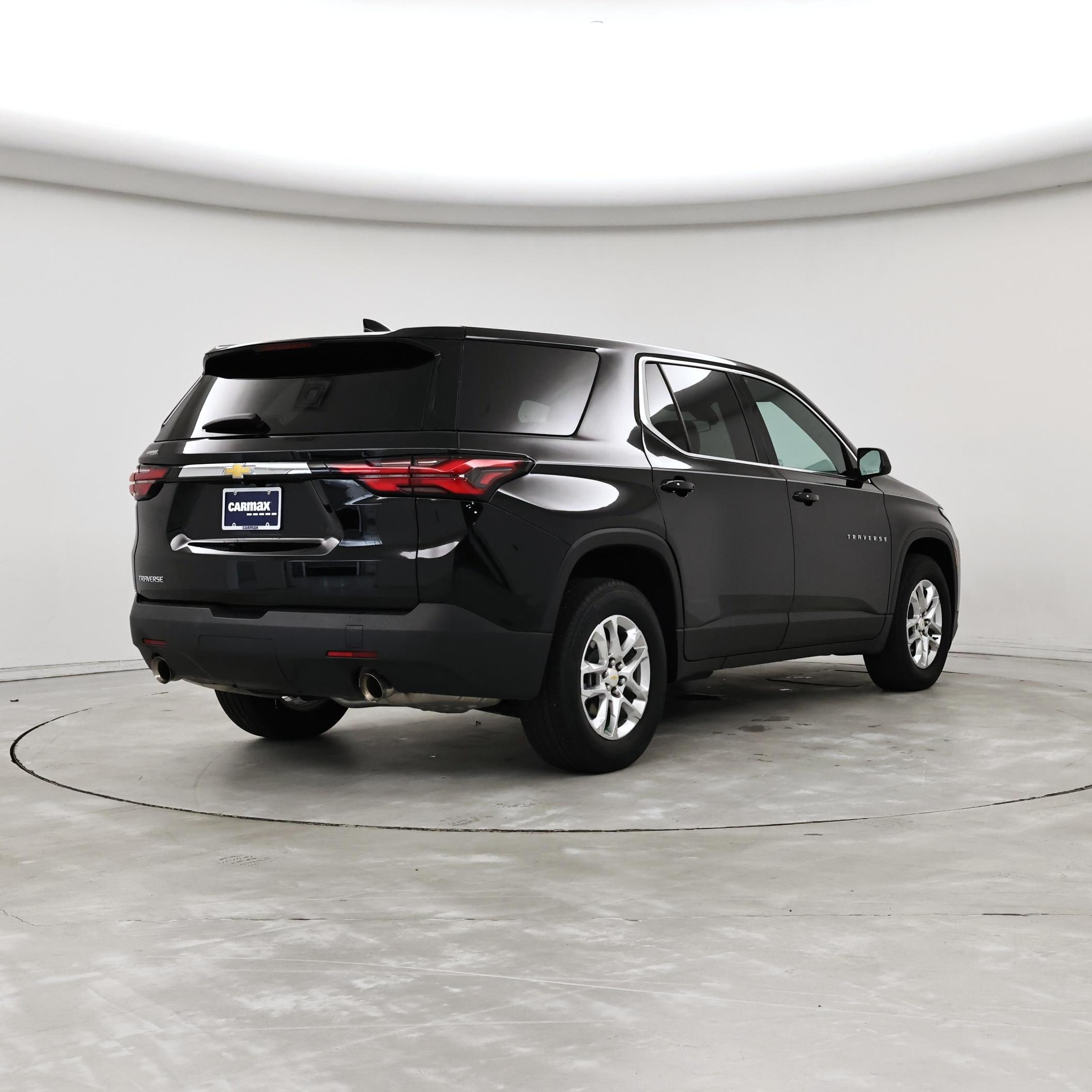 Thumbnail: 2023 Chevrolet Traverse - 8