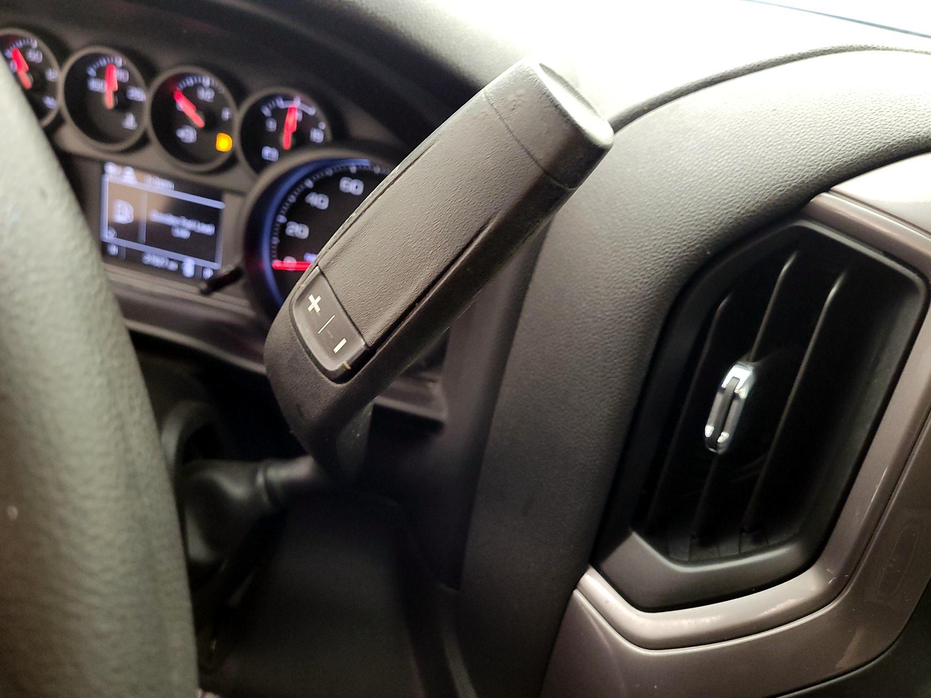Thumbnail: 2023 Chevrolet Silverado 1500 - 17