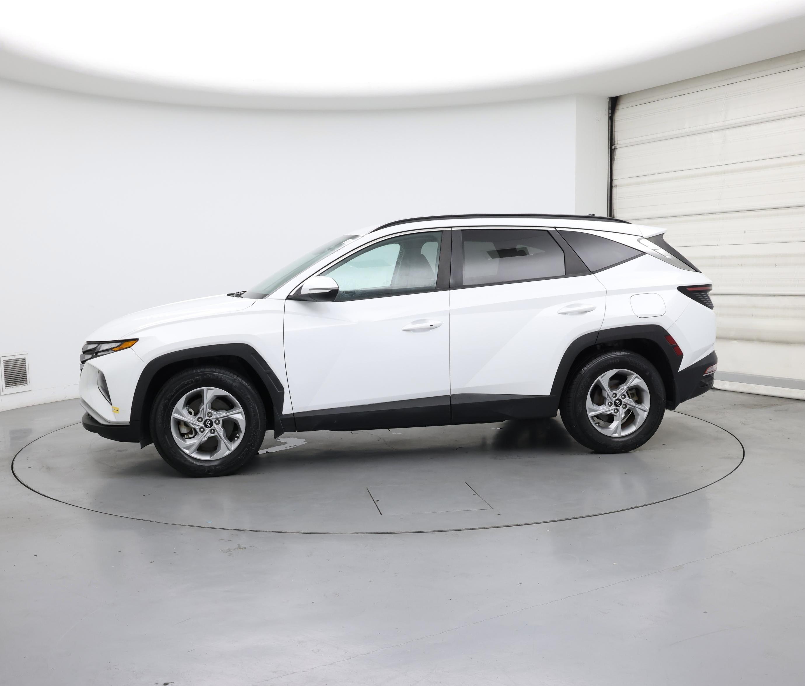Thumbnail: 2022 Hyundai Tucson - 3