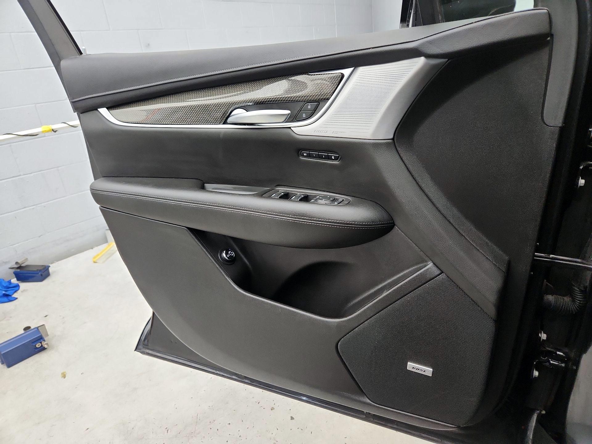 Thumbnail: 2020 Cadillac XT5 - 12