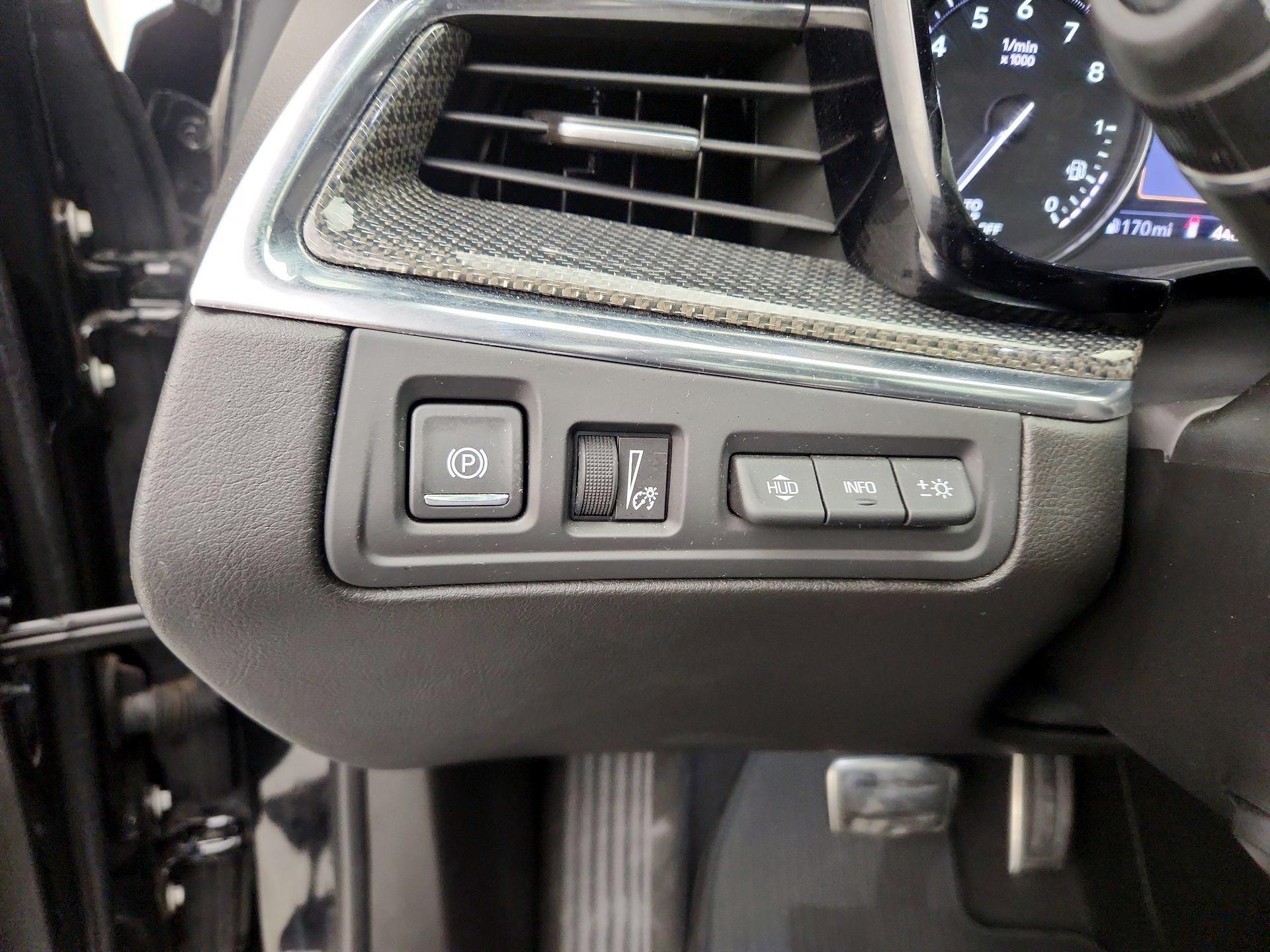 Thumbnail: 2020 Cadillac XT5 - 13