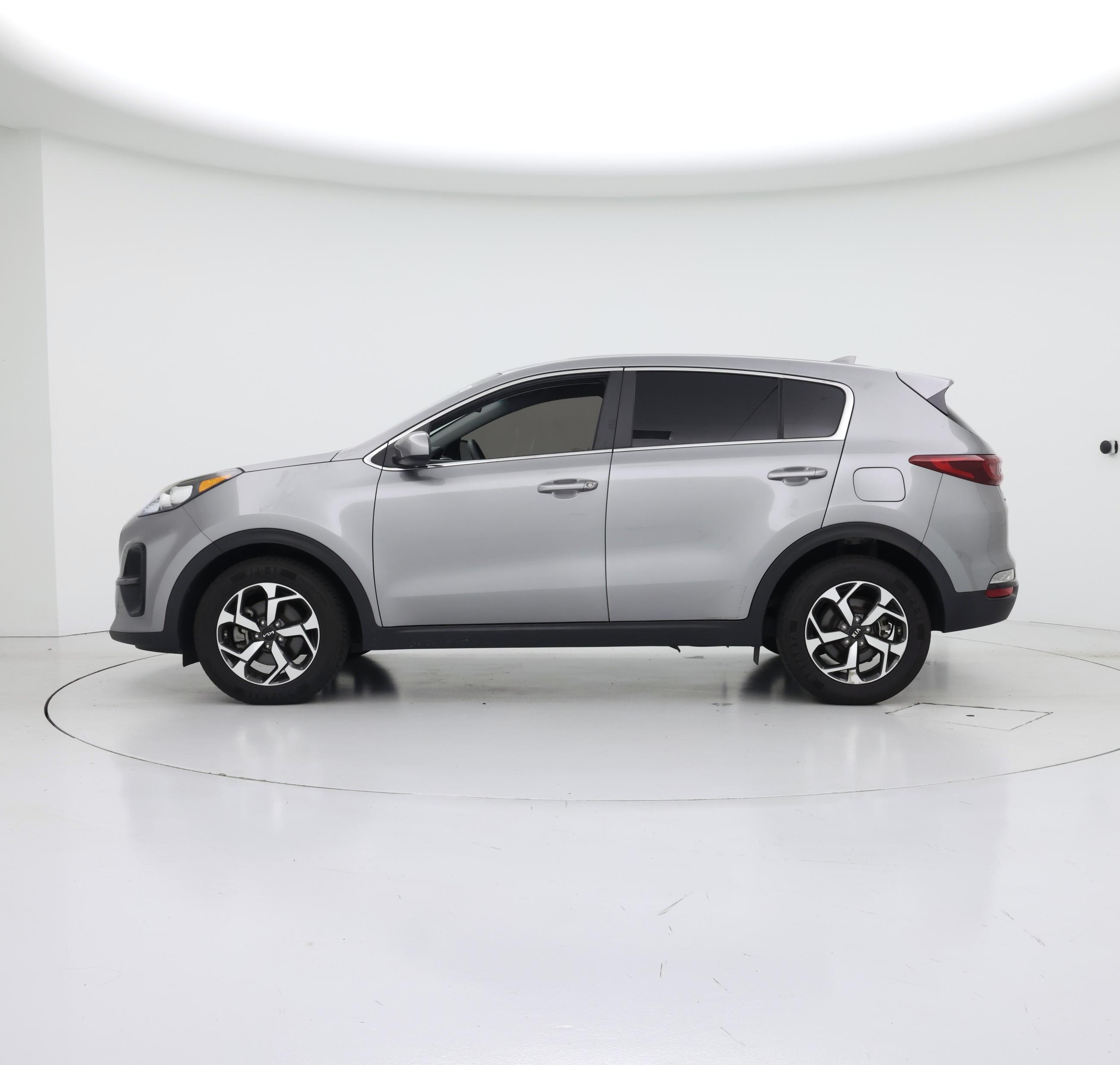 Thumbnail: 2022 Kia Sportage - 3