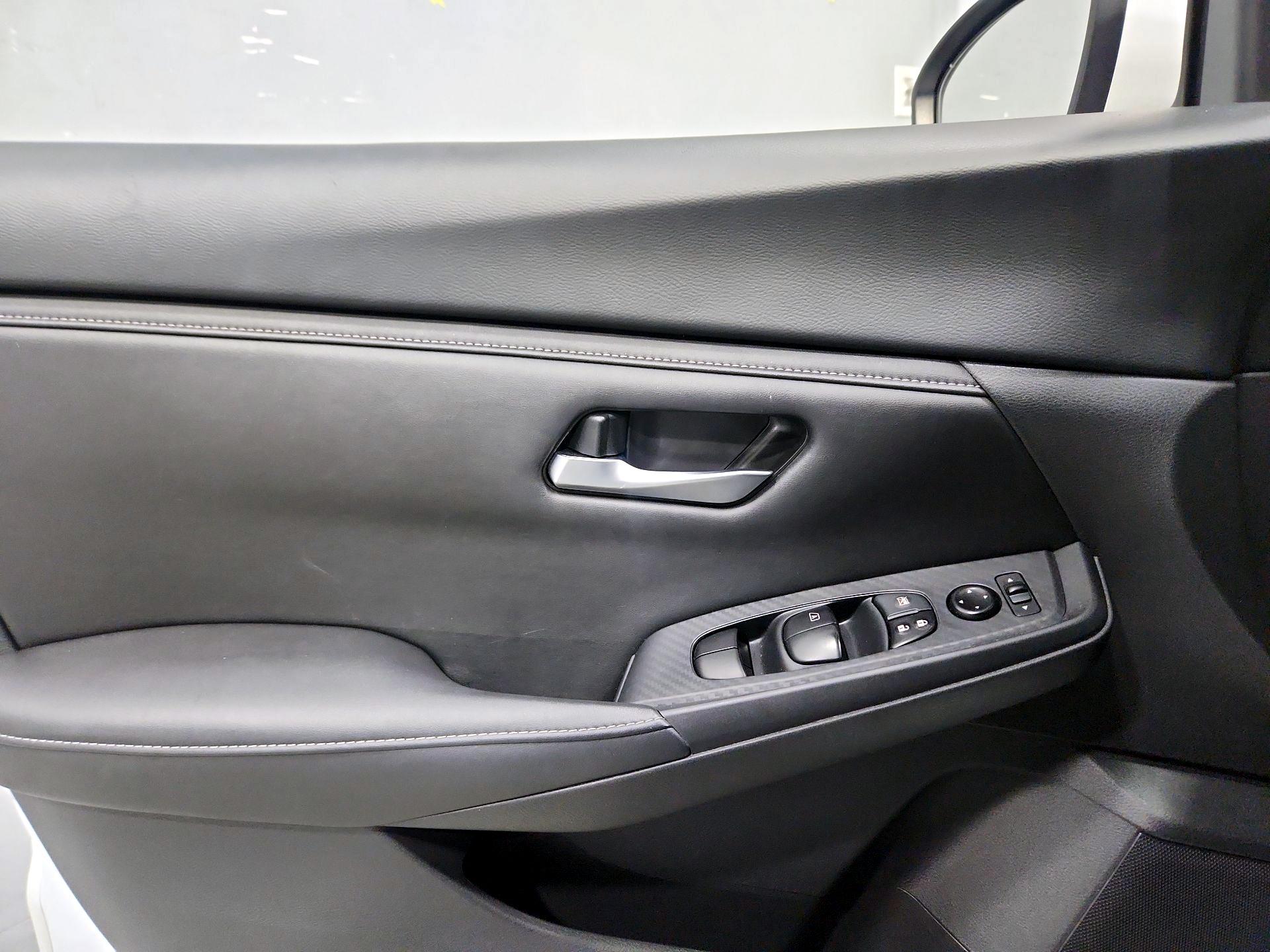 Thumbnail: 2023 Nissan Sentra - 12