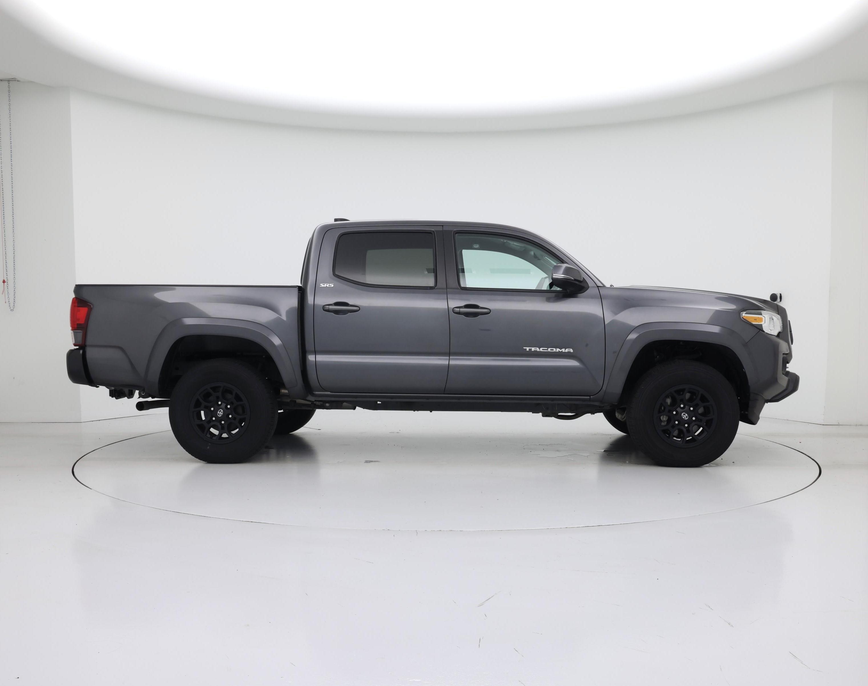 Thumbnail: 2022 Toyota Tacoma - 7