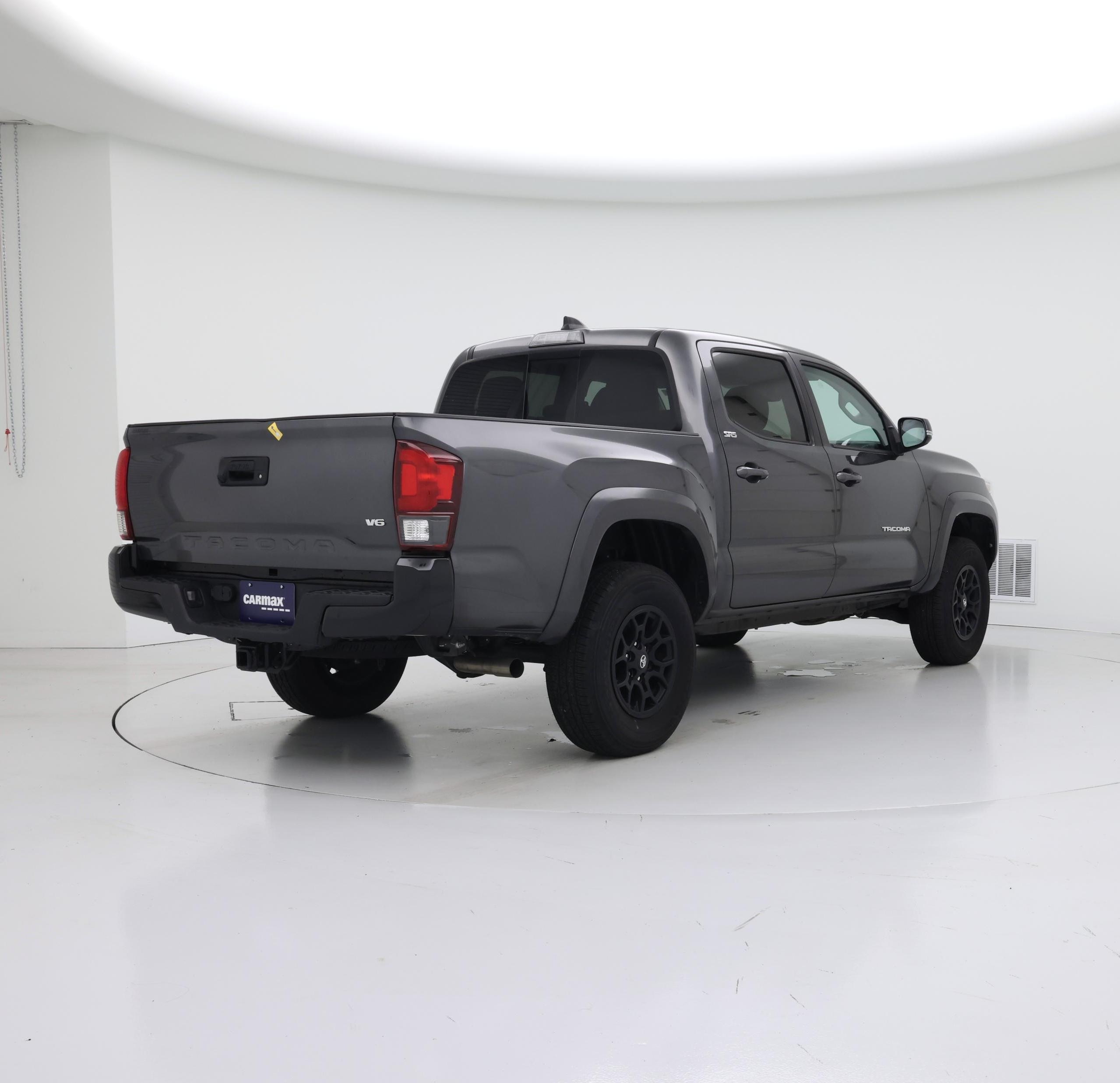 Thumbnail: 2022 Toyota Tacoma - 8