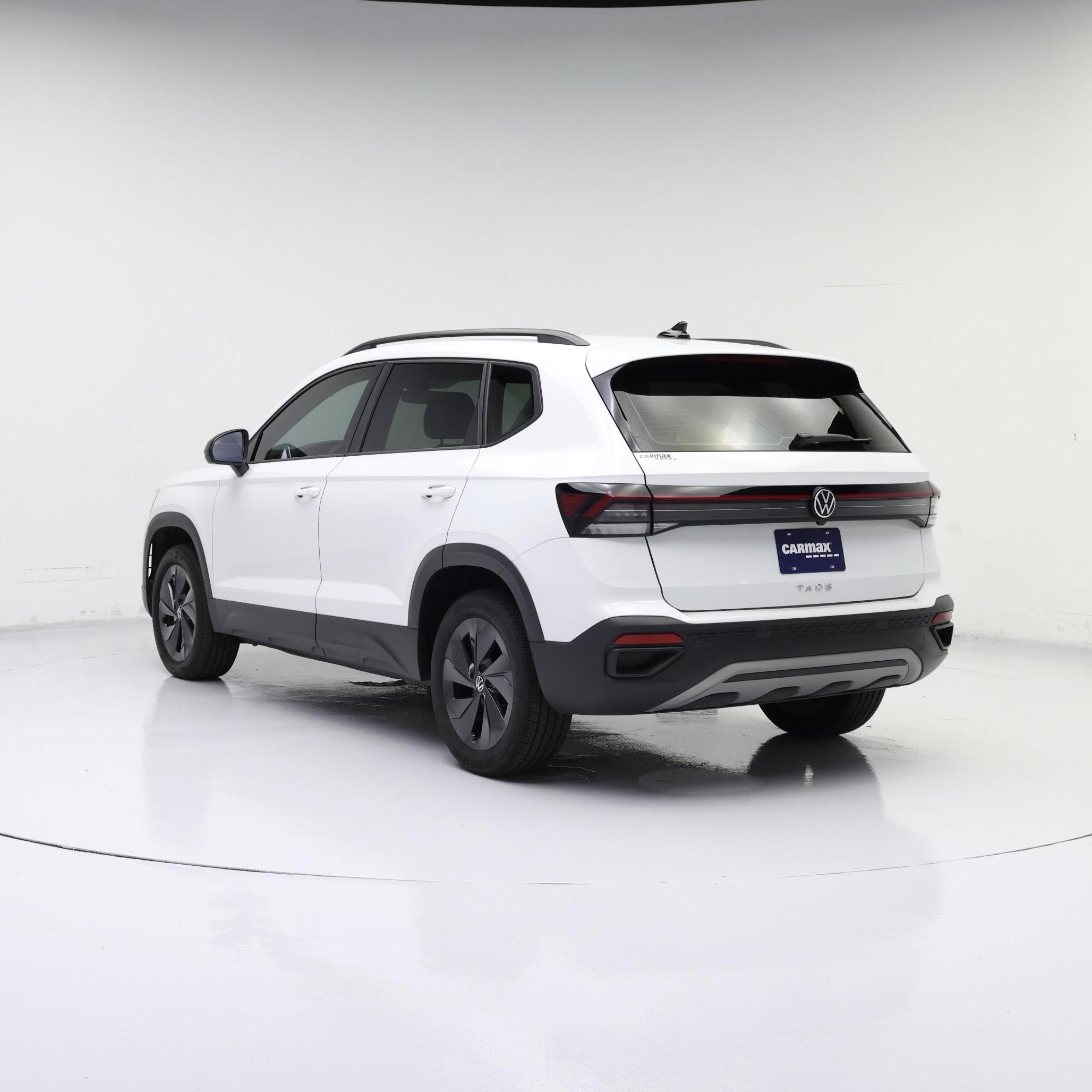 Thumbnail: 2025 Volkswagen Taos - 2