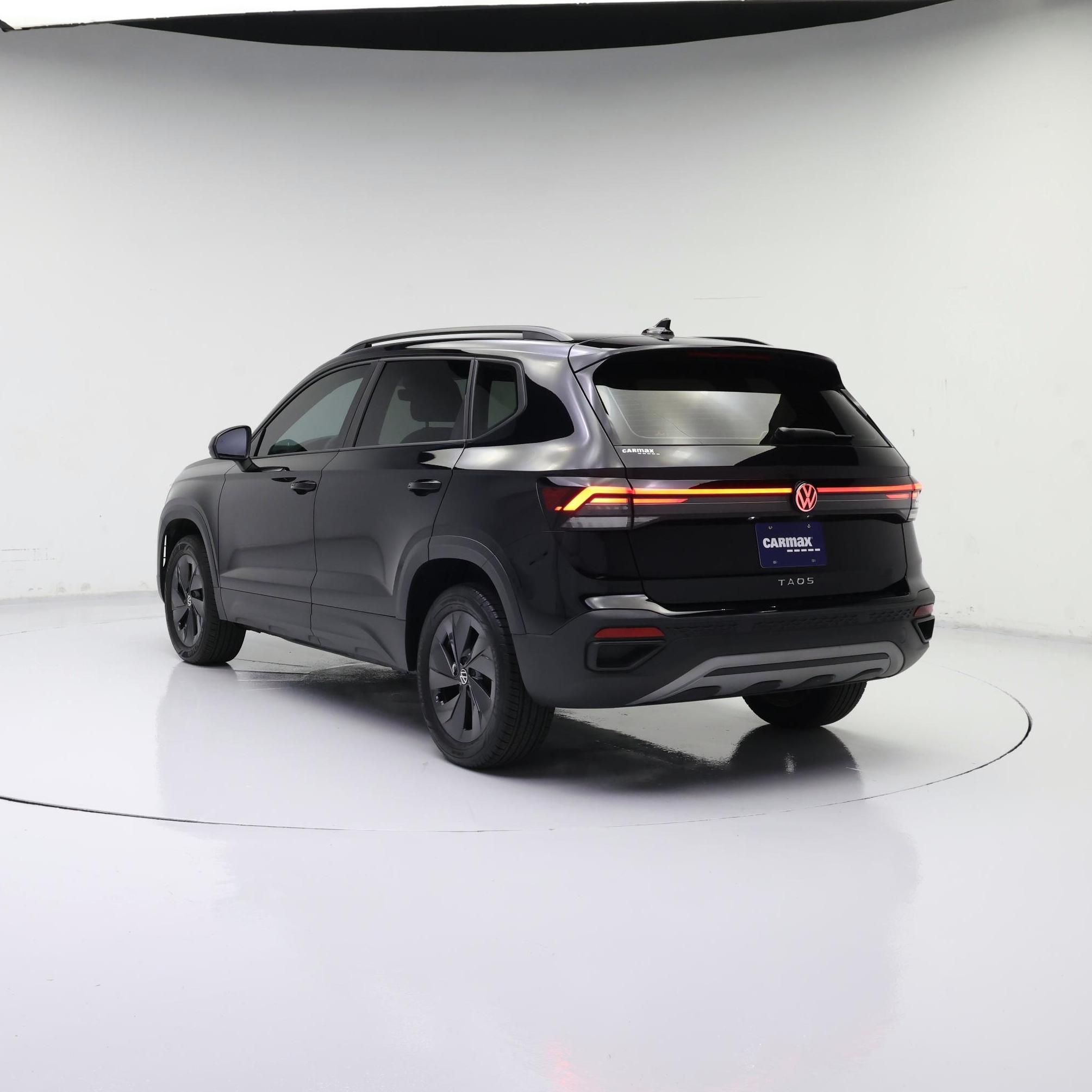 Thumbnail: 2025 Volkswagen Taos - 2