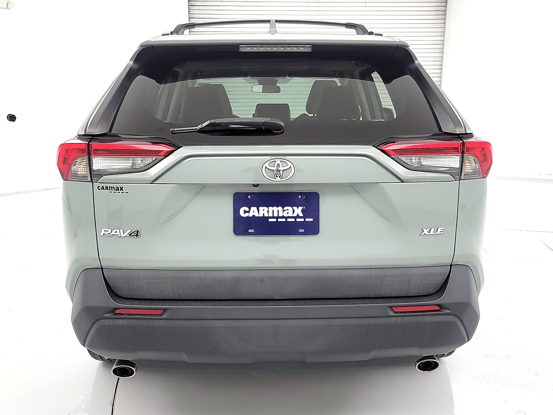 Thumbnail: 2021 Toyota RAV4 - 6