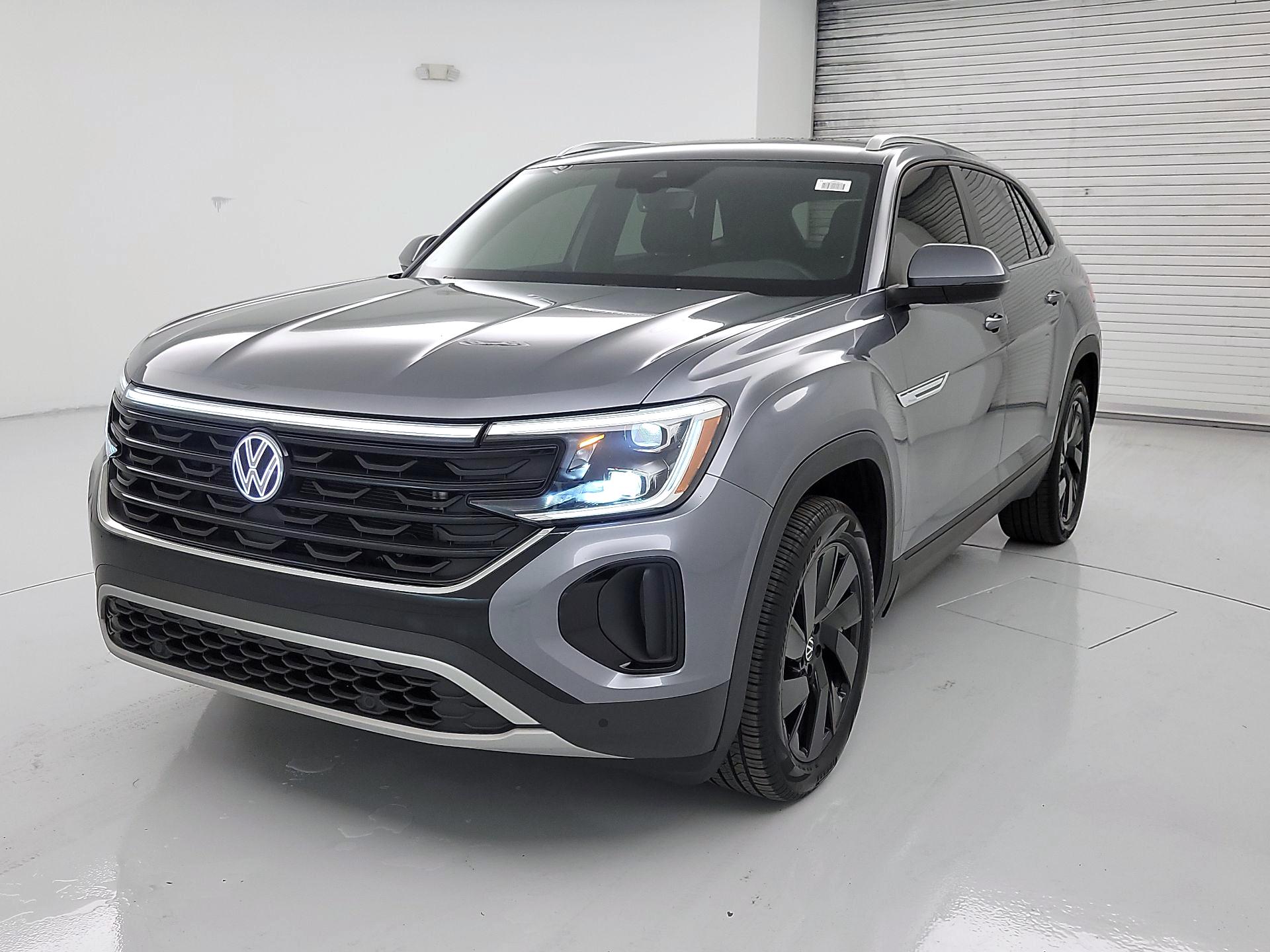 Thumbnail: 2024 Volkswagen Atlas - 3