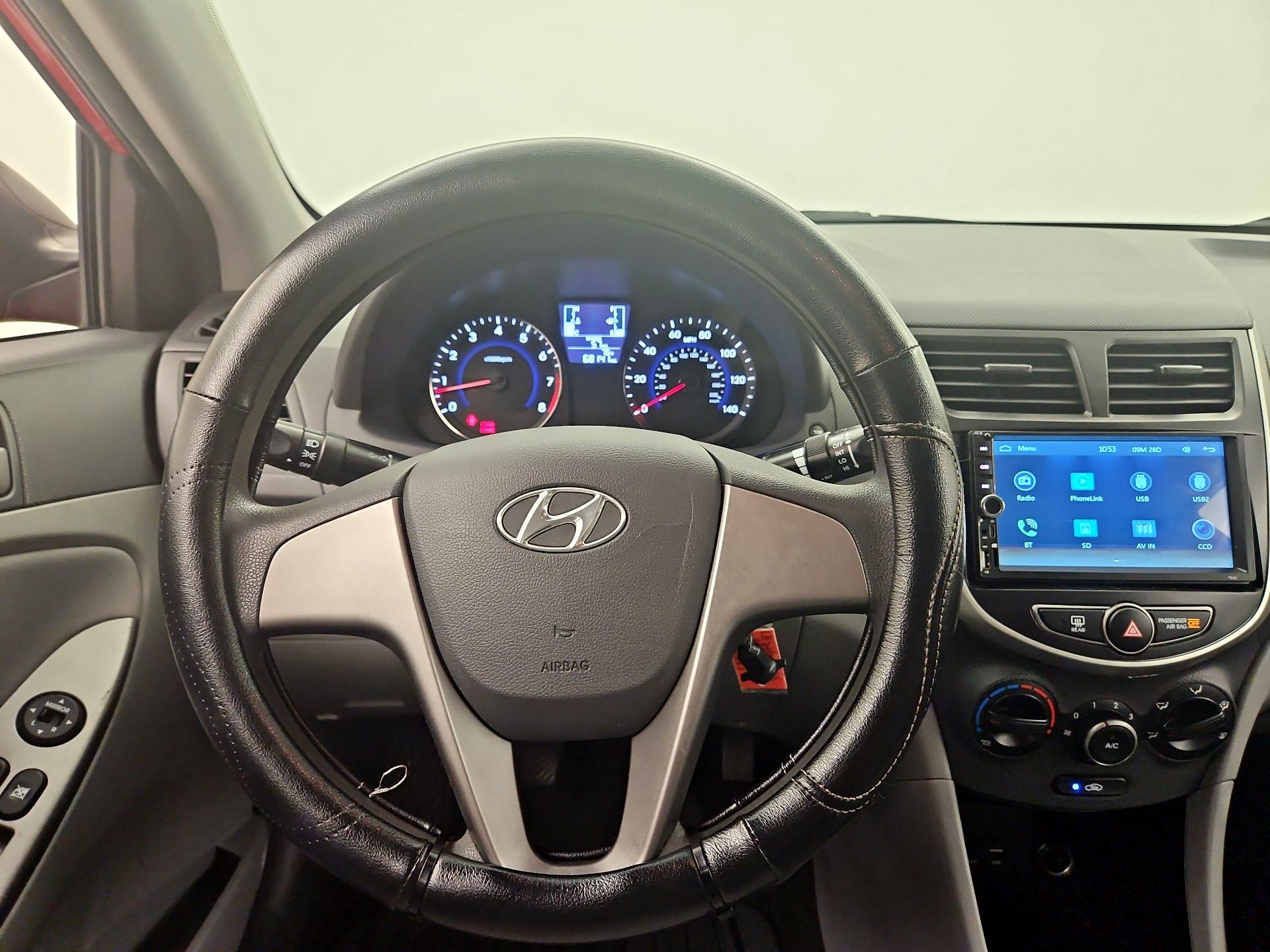 Thumbnail: 2017 Hyundai Accent - 10