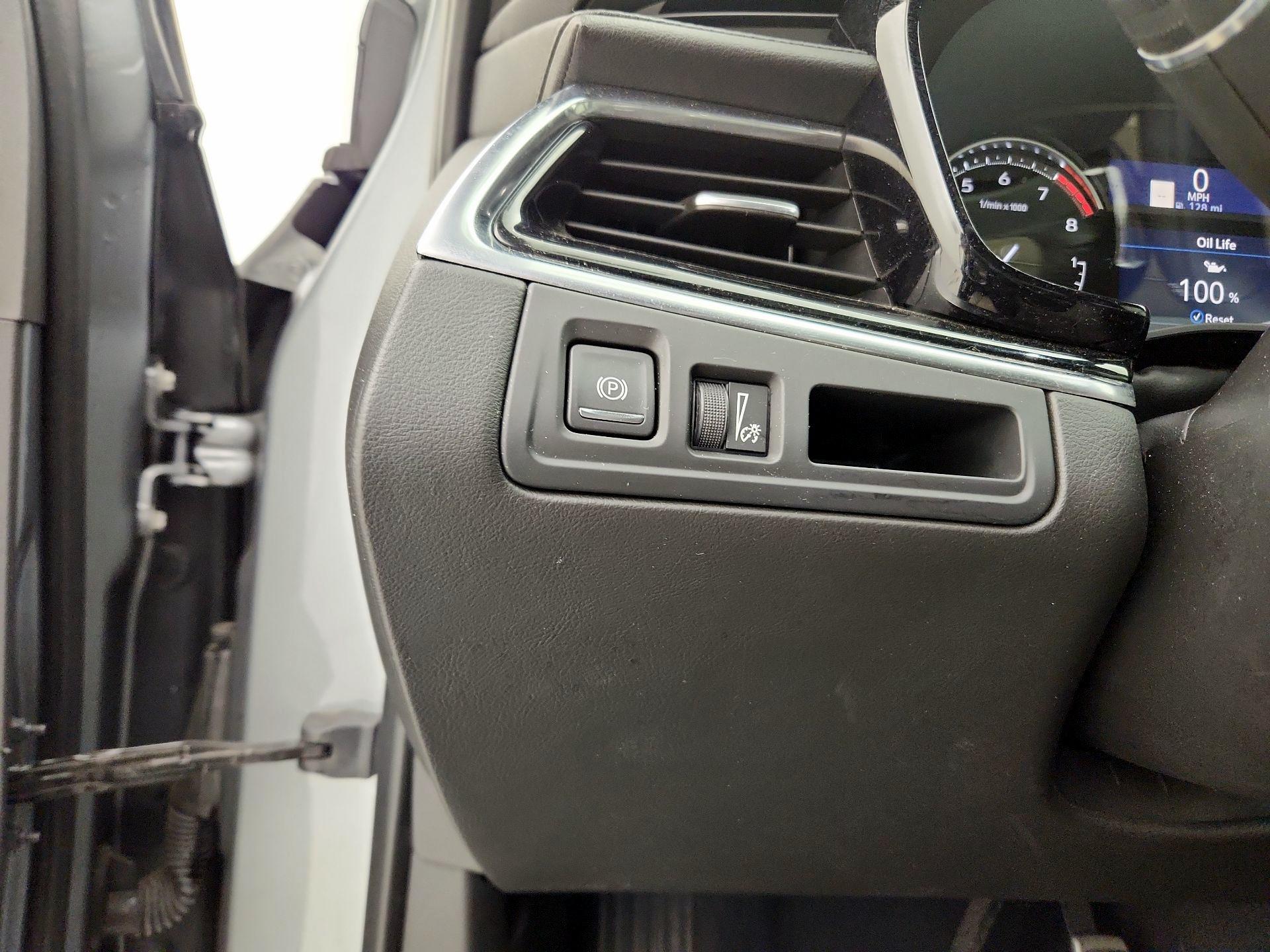 Thumbnail: 2023 Cadillac XT6 - 13