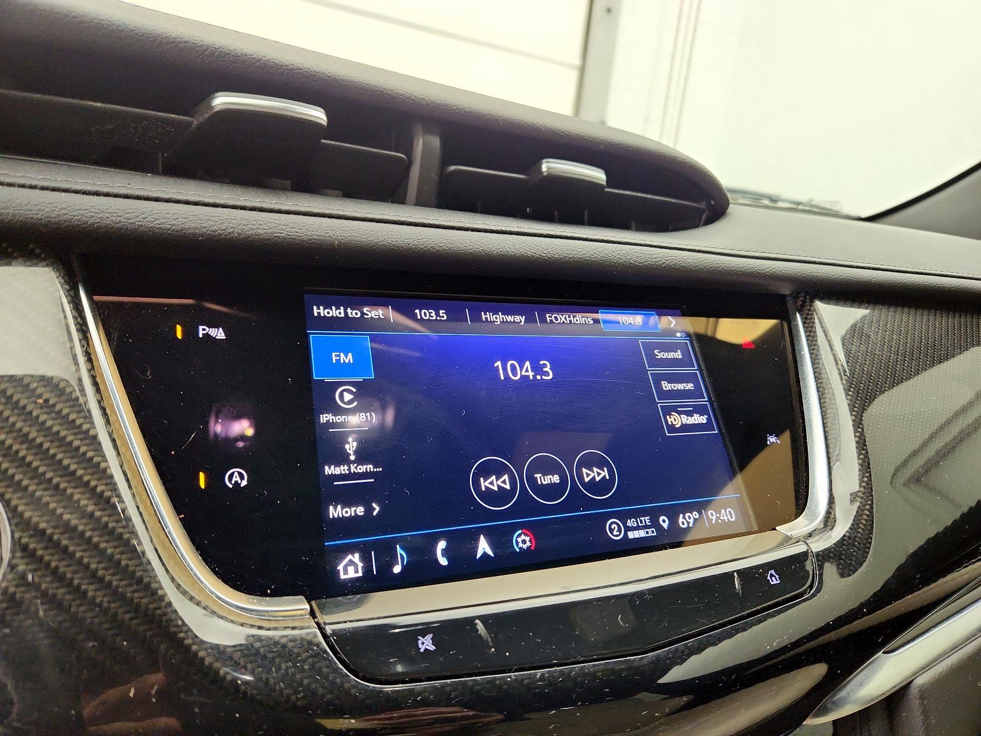Thumbnail: 2023 Cadillac XT6 - 15