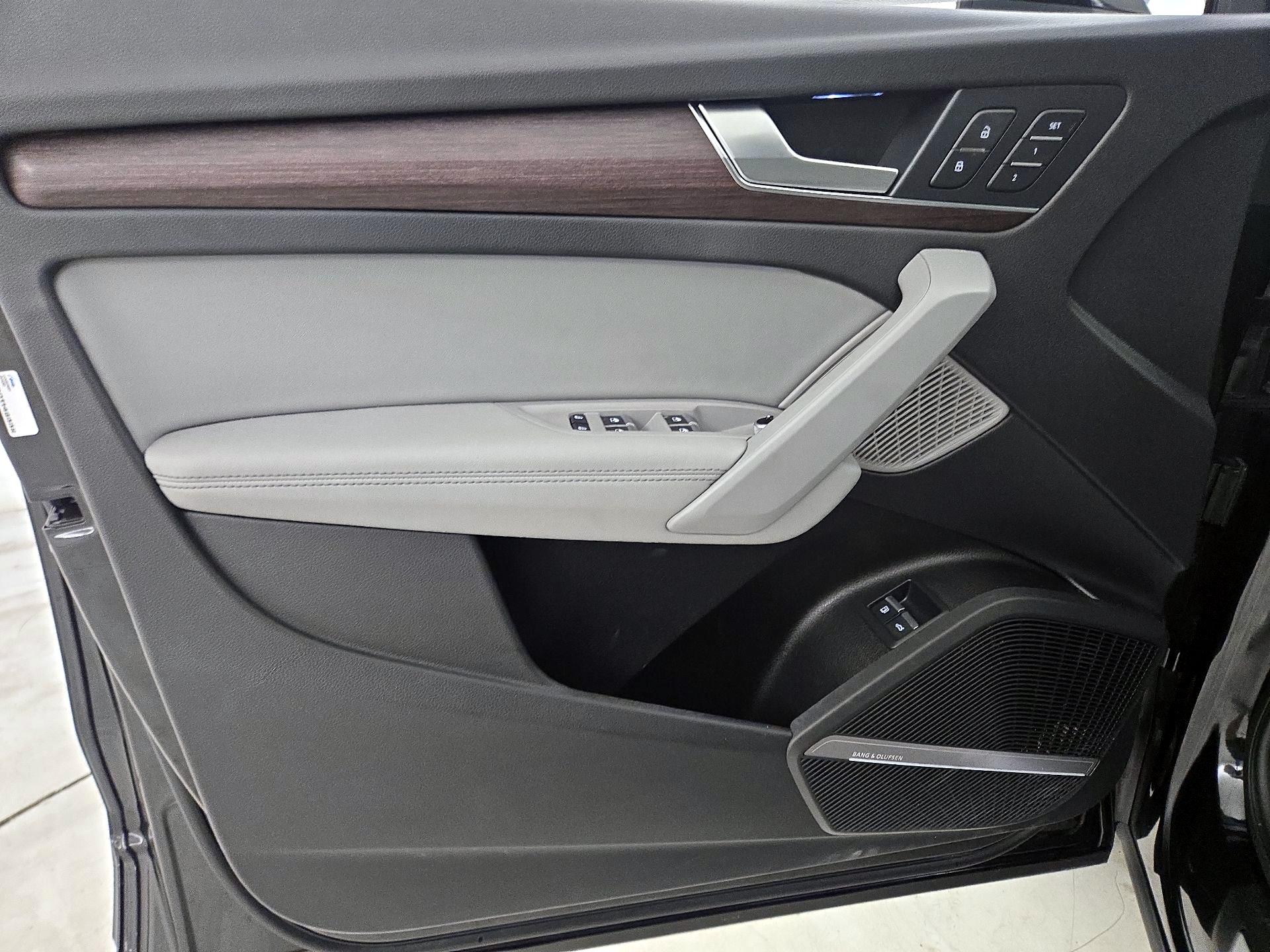 Thumbnail: 2022 Audi Q5 - 12