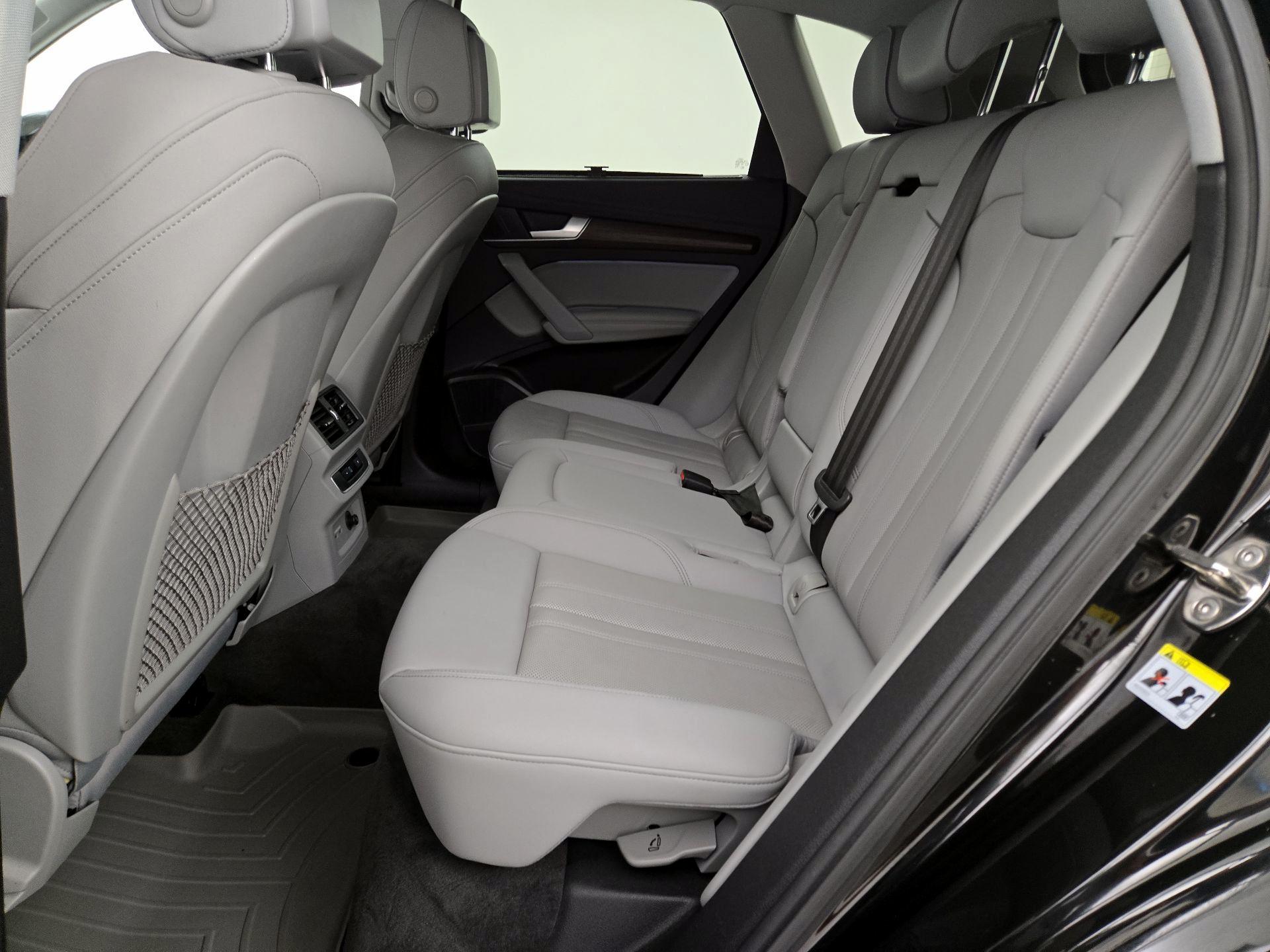 Thumbnail: 2022 Audi Q5 - 20