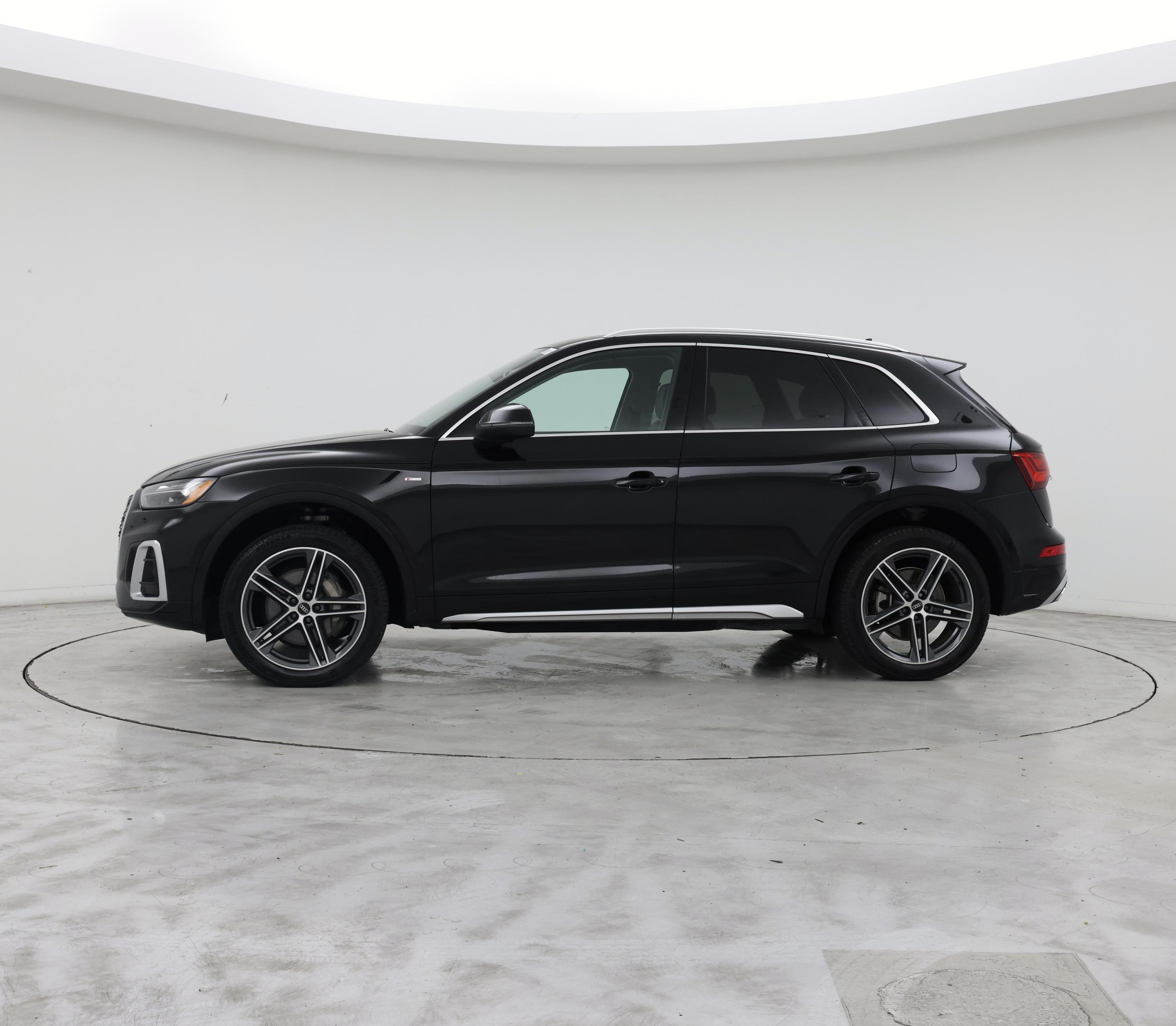 Thumbnail: 2022 Audi Q5 - 3