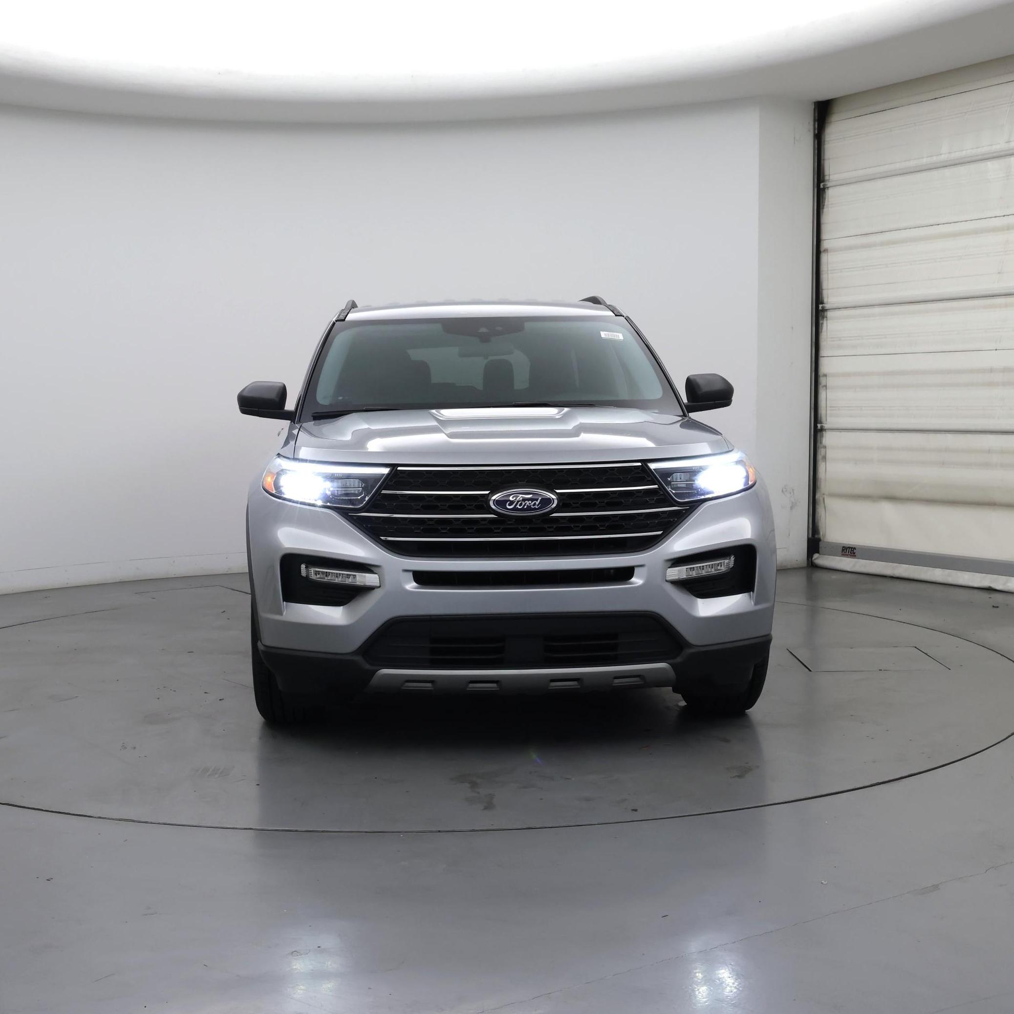 Thumbnail: 2022 Ford Explorer - 5