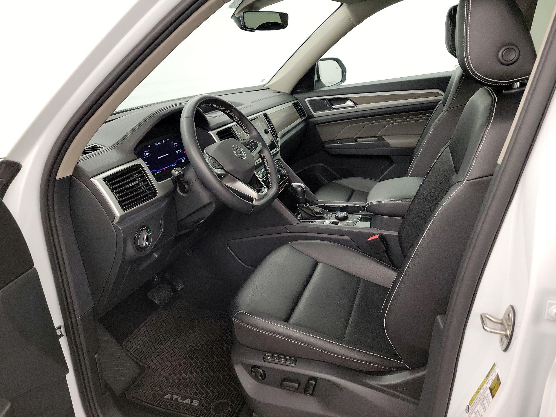 Thumbnail: 2023 Volkswagen Atlas - 11