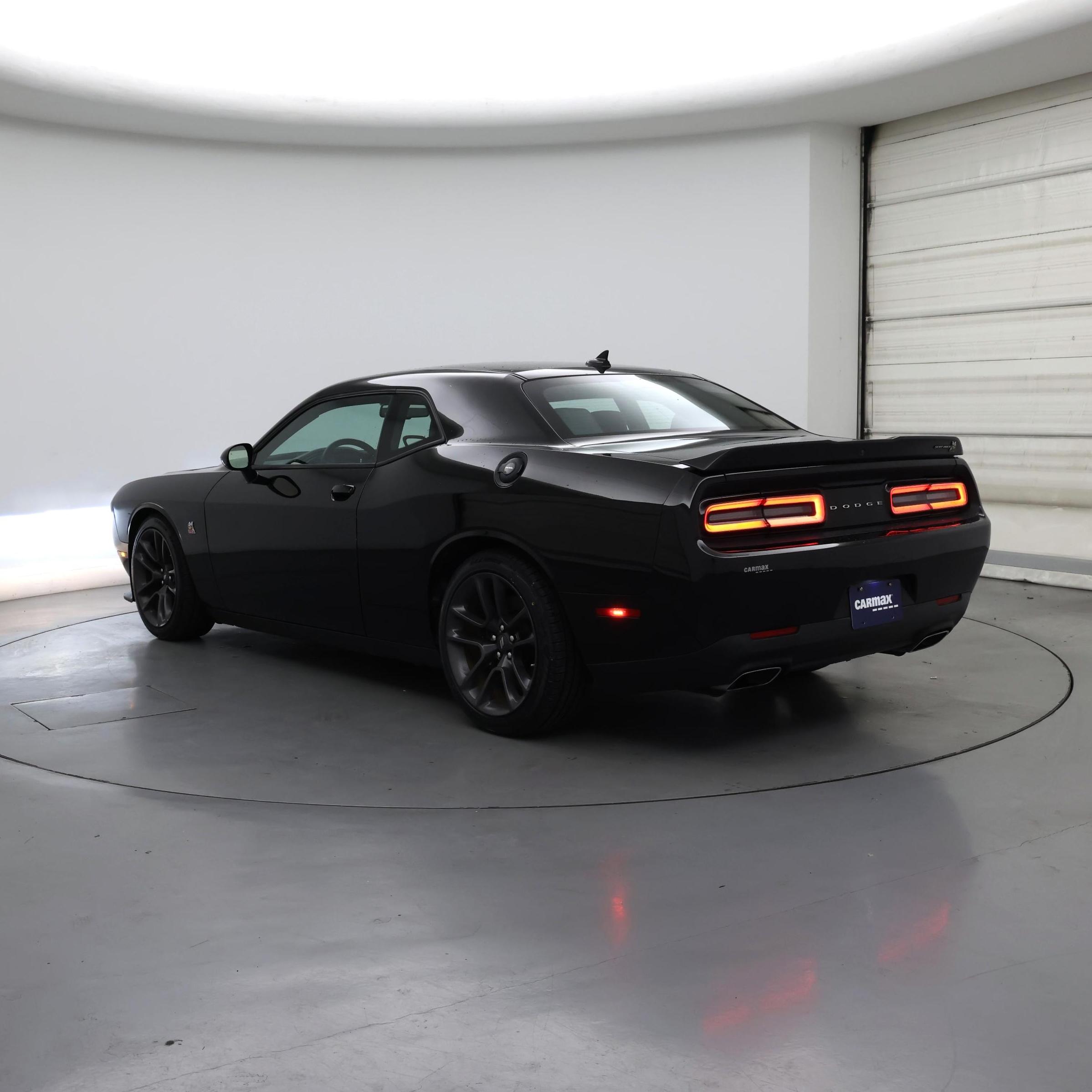 Thumbnail: 2022 Dodge Challenger - 2