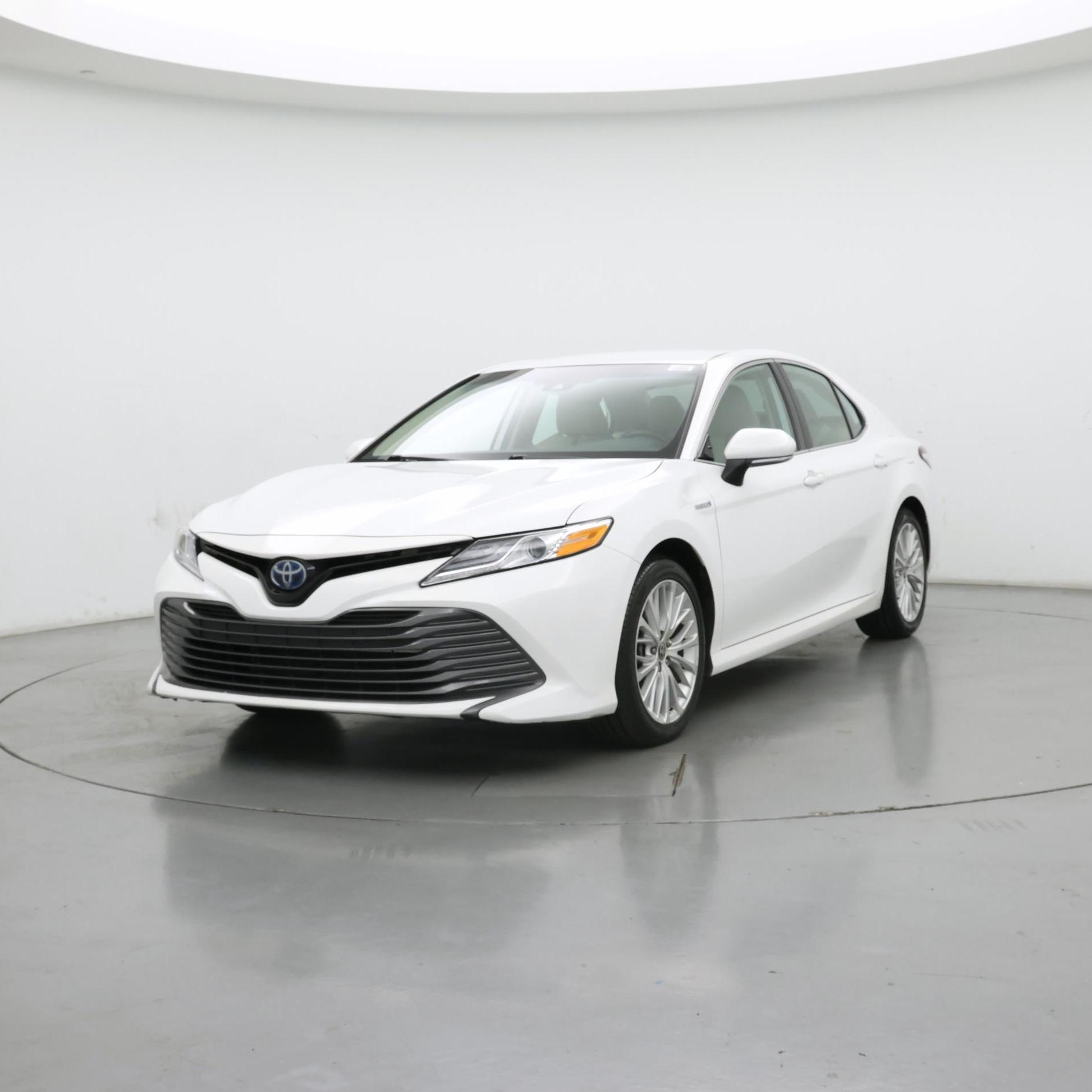 Thumbnail: 2020 Toyota Camry - 4