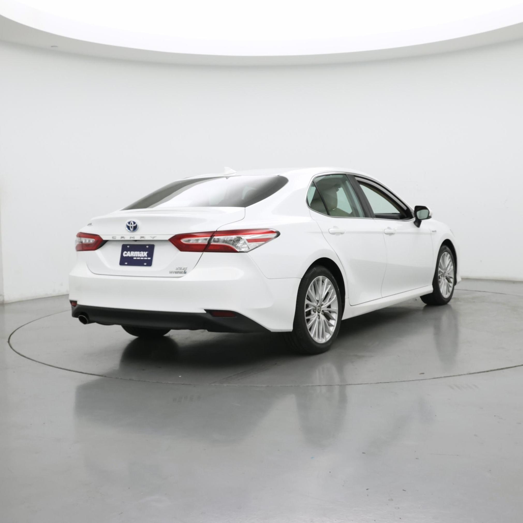 Thumbnail: 2020 Toyota Camry - 8