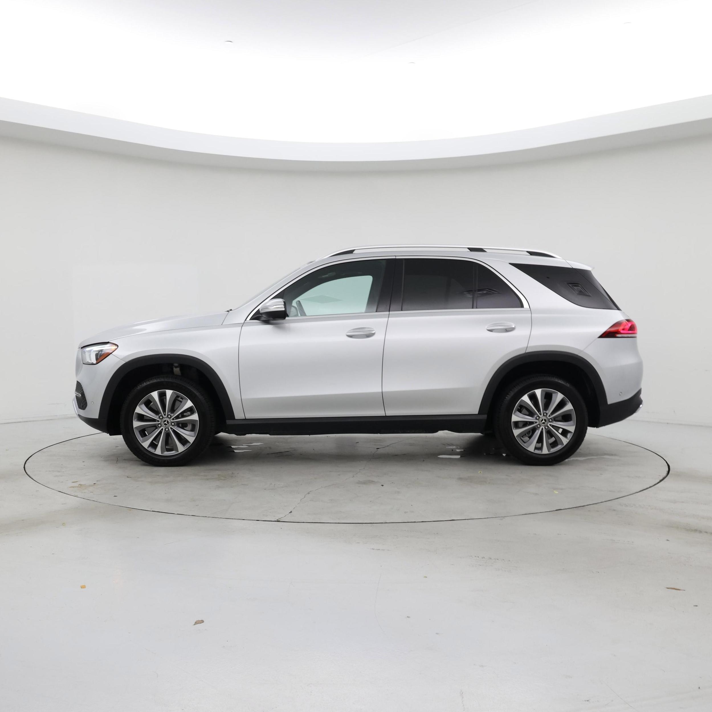 Thumbnail: 2020 Mercedes-Benz GLE - 3