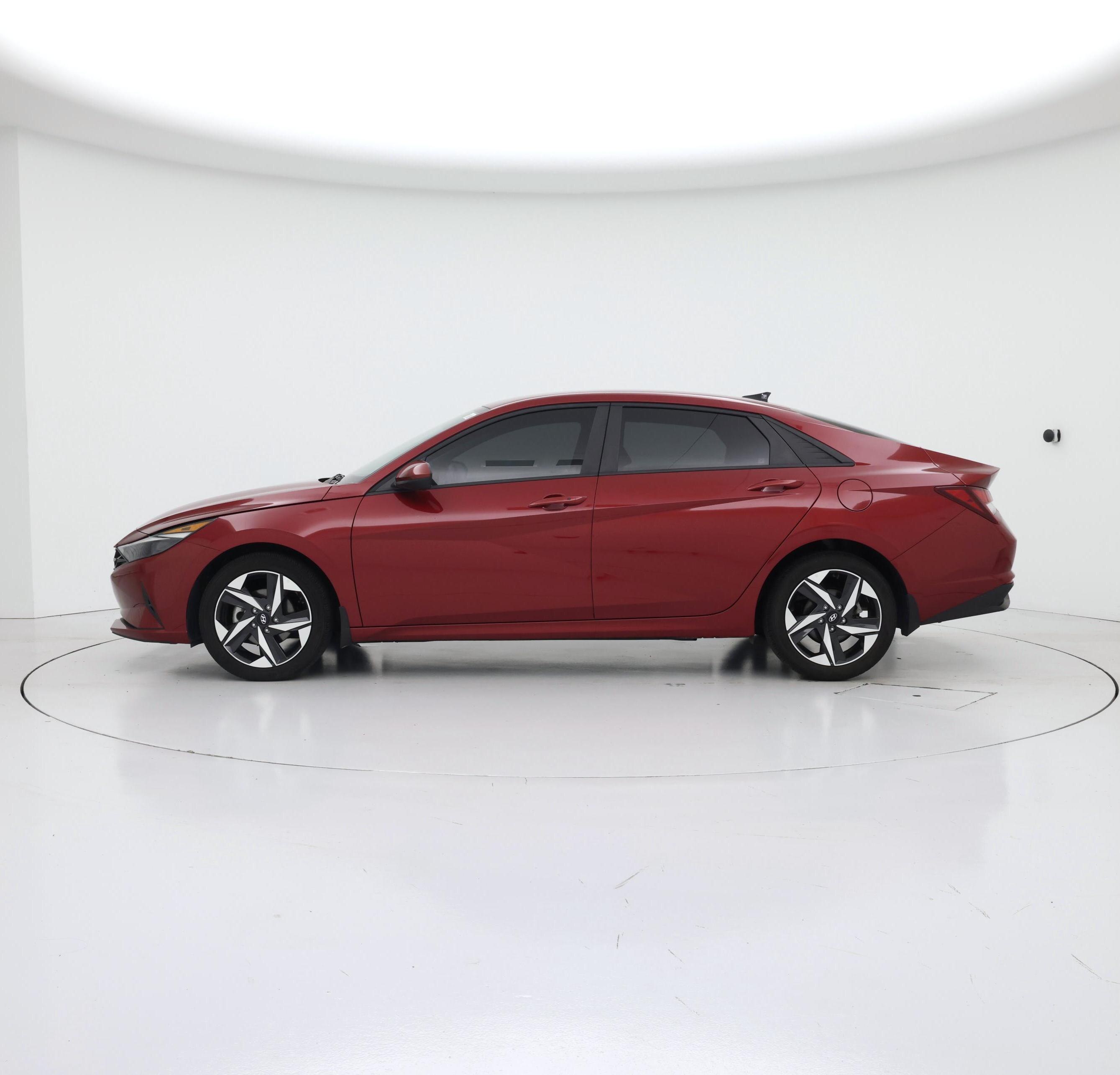 Thumbnail: 2023 Hyundai Elantra - 3
