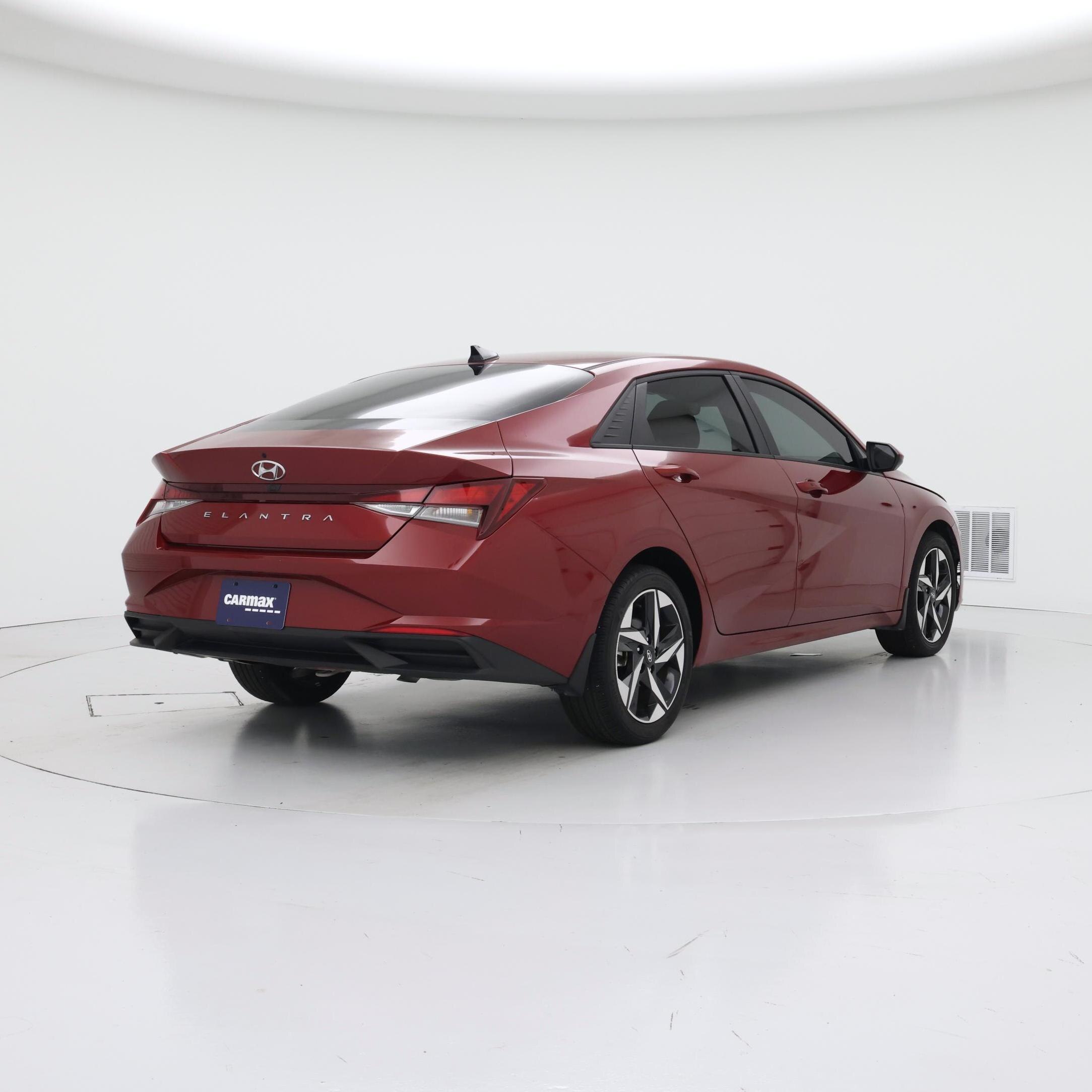 Thumbnail: 2023 Hyundai Elantra - 8