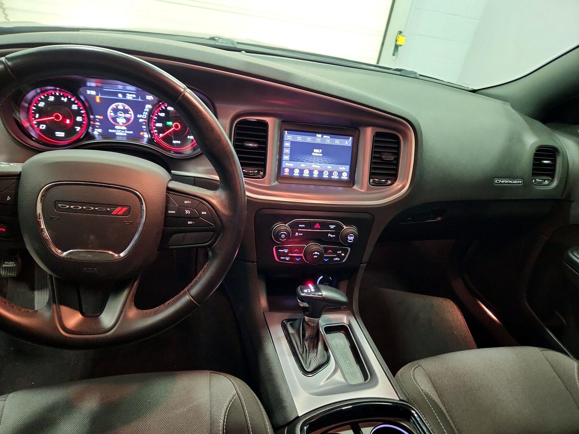 Thumbnail: 2022 Dodge Charger - 9