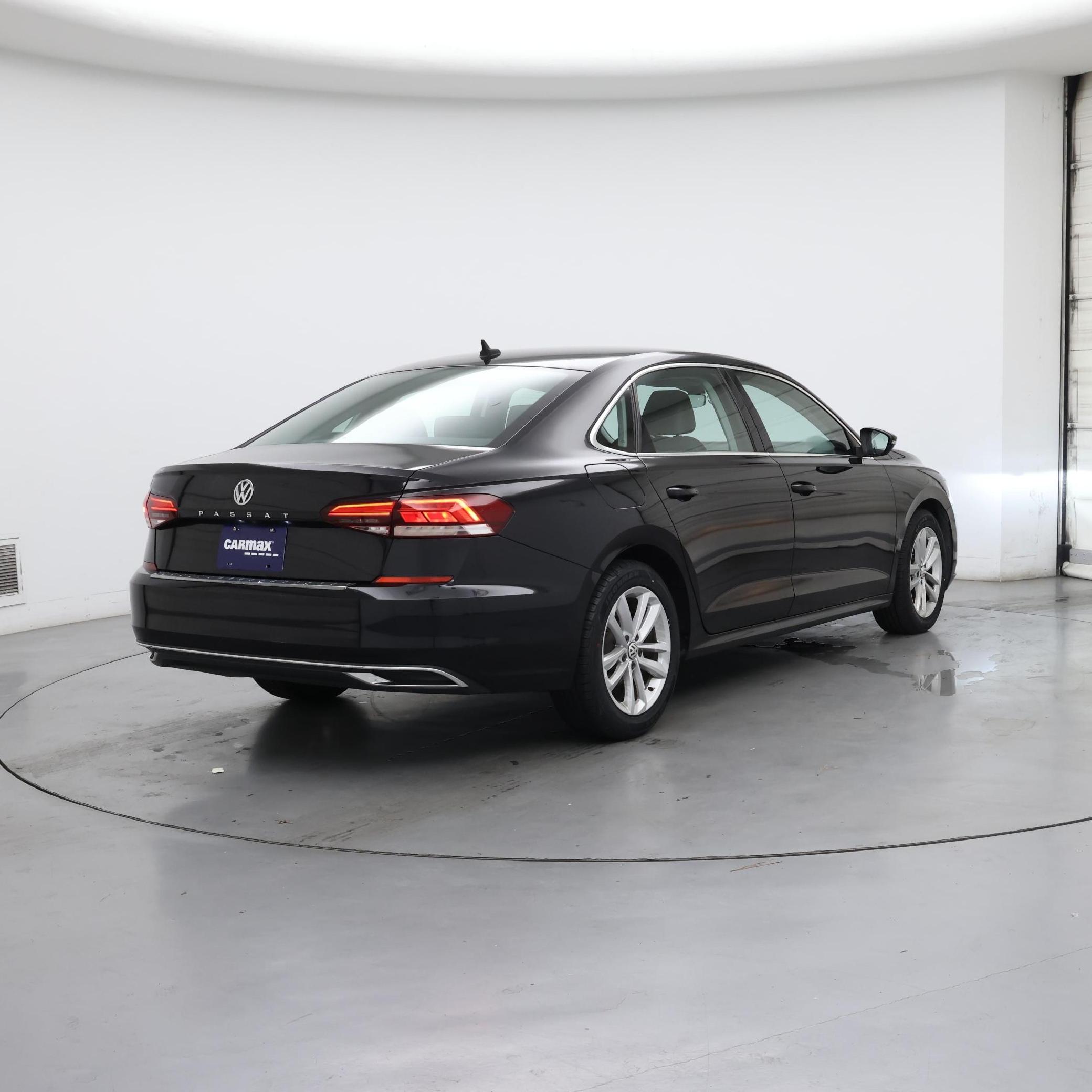 Thumbnail: 2020 Volkswagen Passat - 8