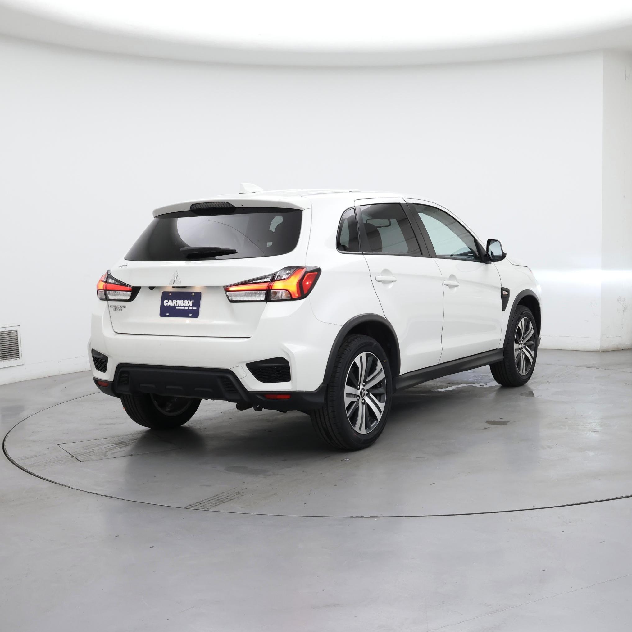 Thumbnail: 2021 Mitsubishi Outlander Sport - 8
