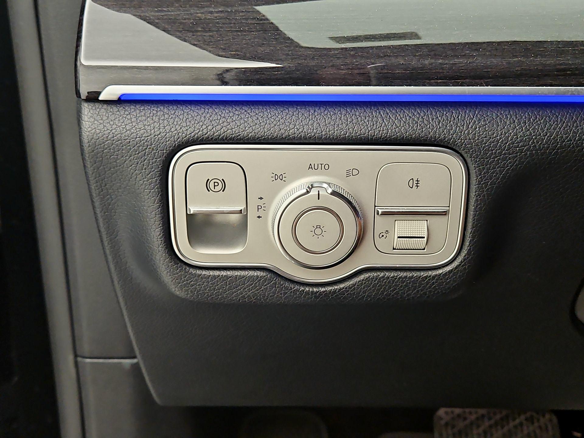 Thumbnail: 2020 Mercedes-Benz GLE - 13