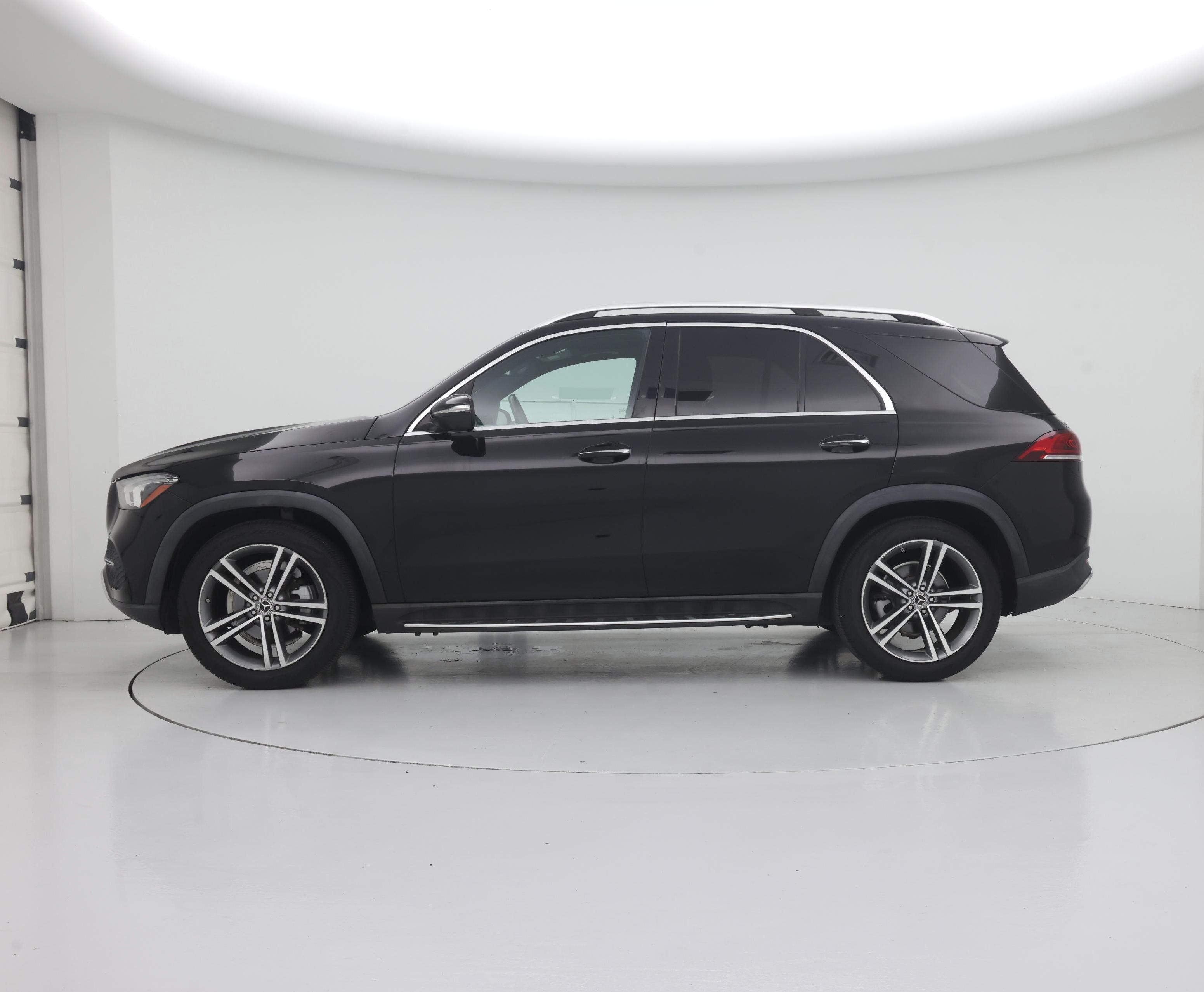 Thumbnail: 2020 Mercedes-Benz GLE - 3