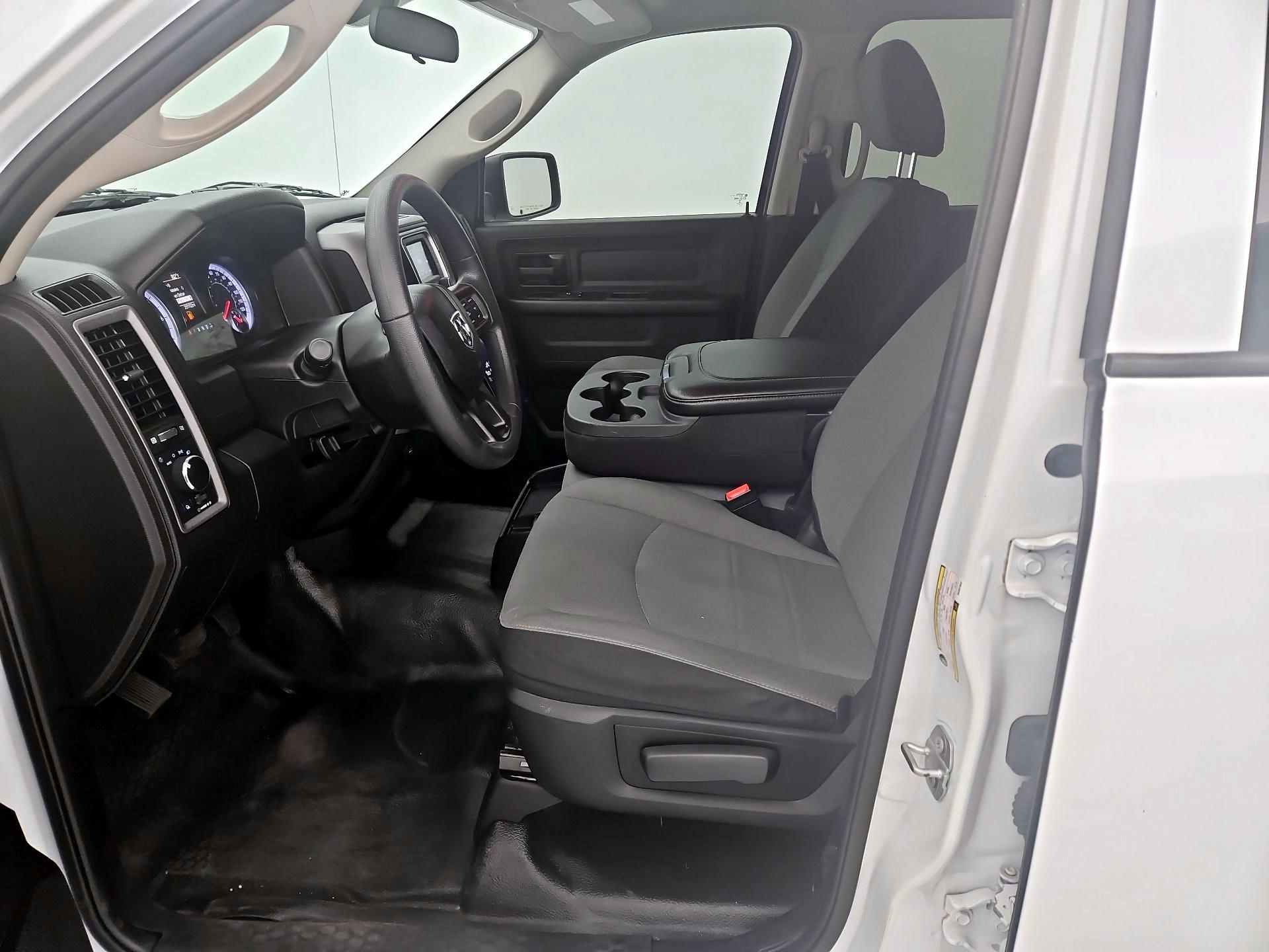 Thumbnail: 2022 RAM 1500 Classic - 11