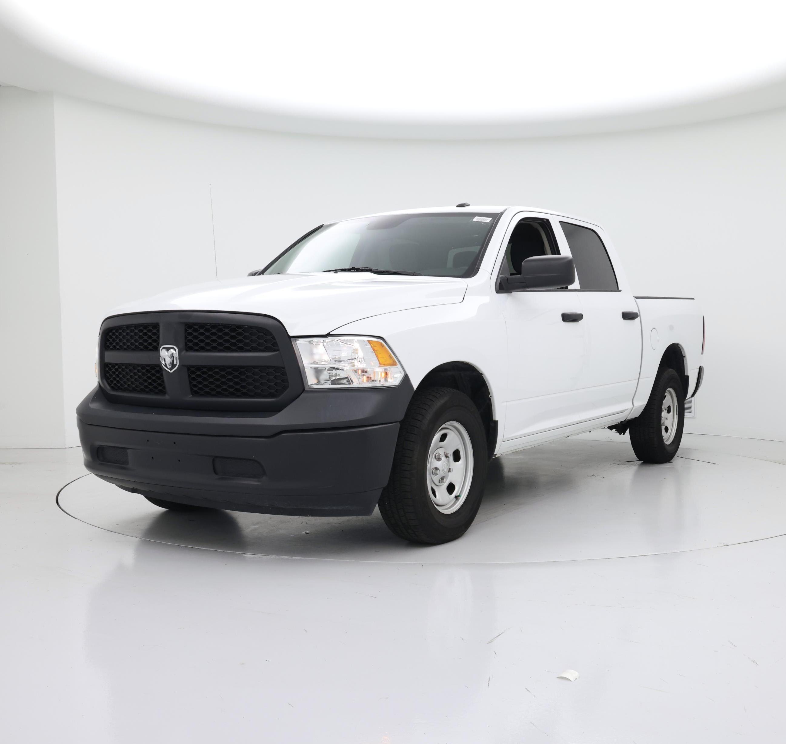 Thumbnail: 2022 RAM 1500 Classic - 4
