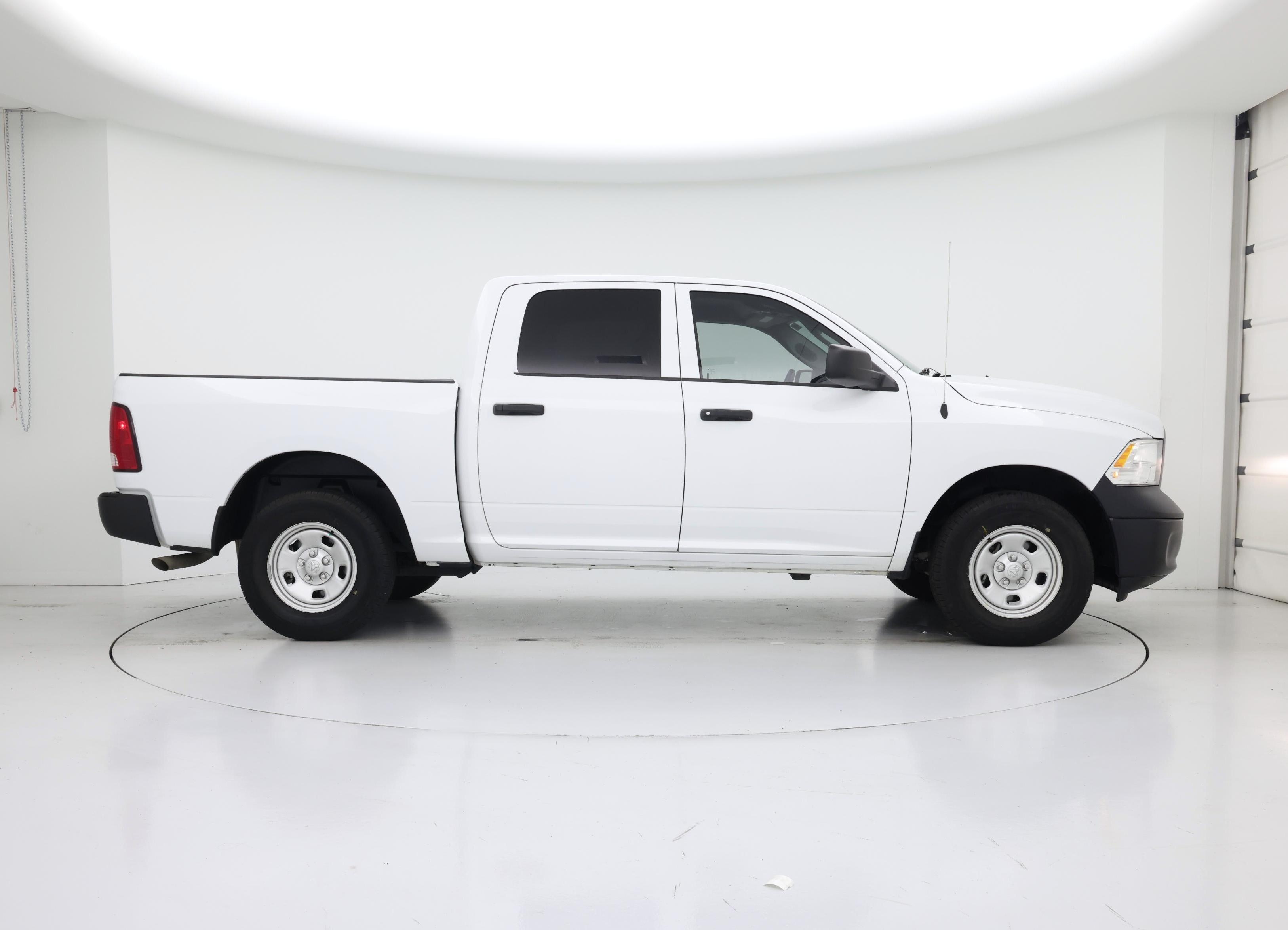 Thumbnail: 2022 RAM 1500 Classic - 7