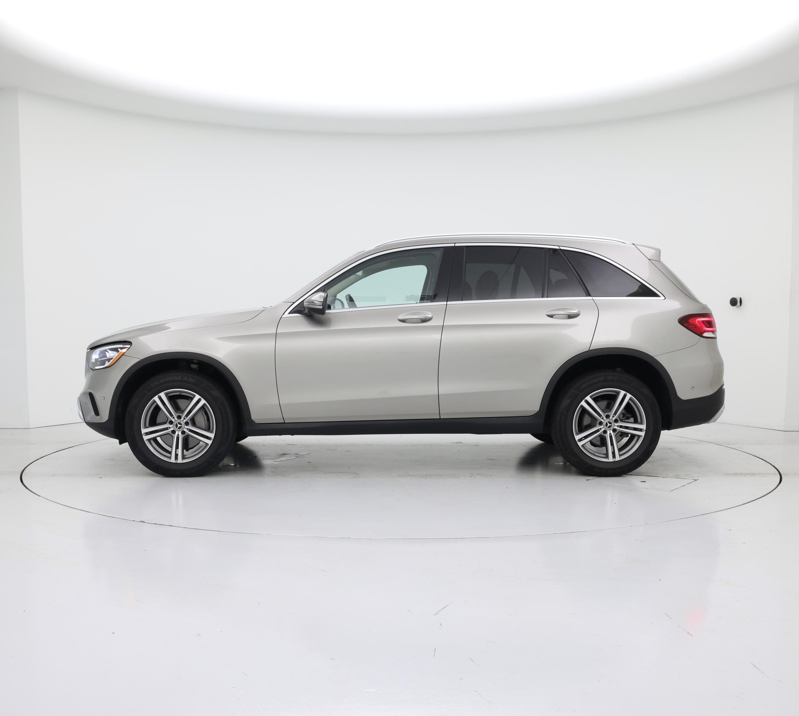 Thumbnail: 2022 Mercedes-Benz GLC - 3