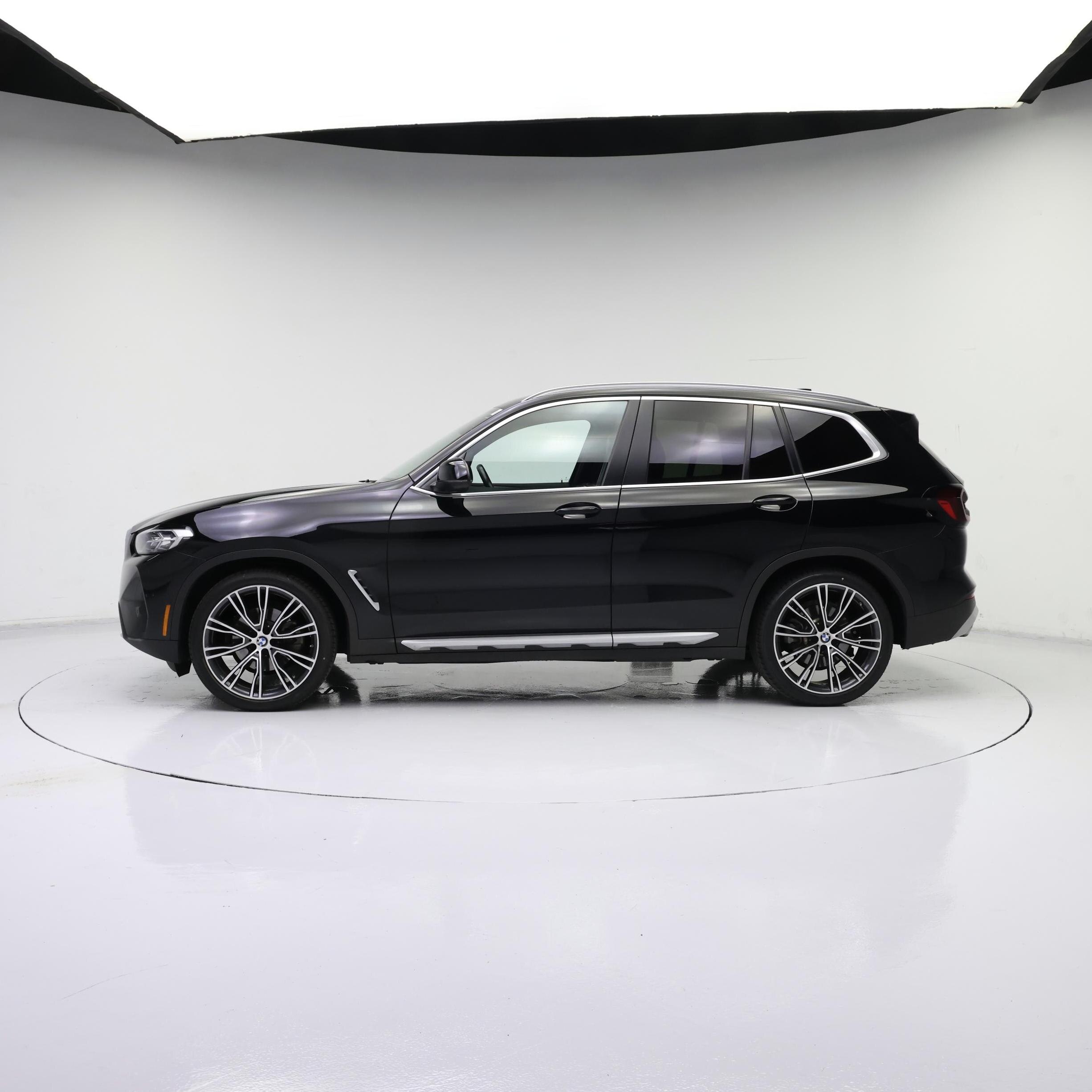 Thumbnail: 2022 BMW X3 - 3