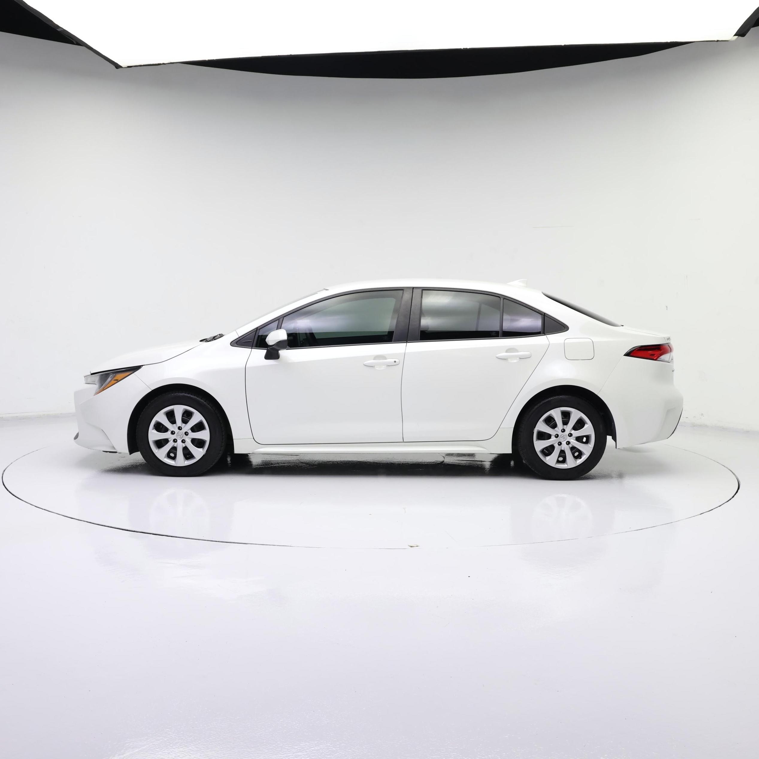 Thumbnail: 2021 Toyota Corolla - 3