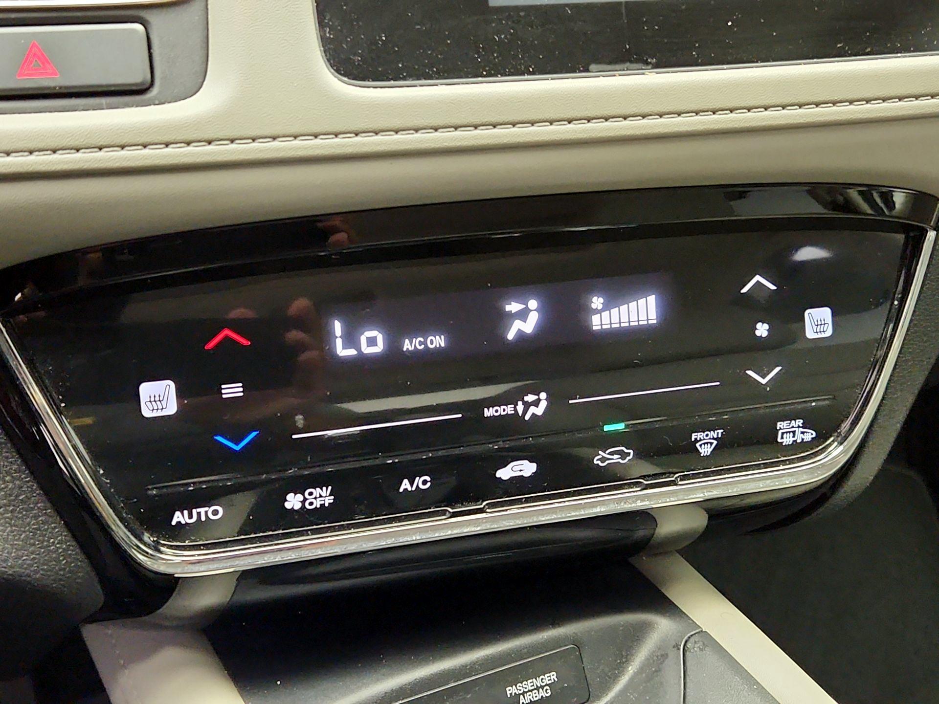 Thumbnail: 2016 Honda HR-V - 17