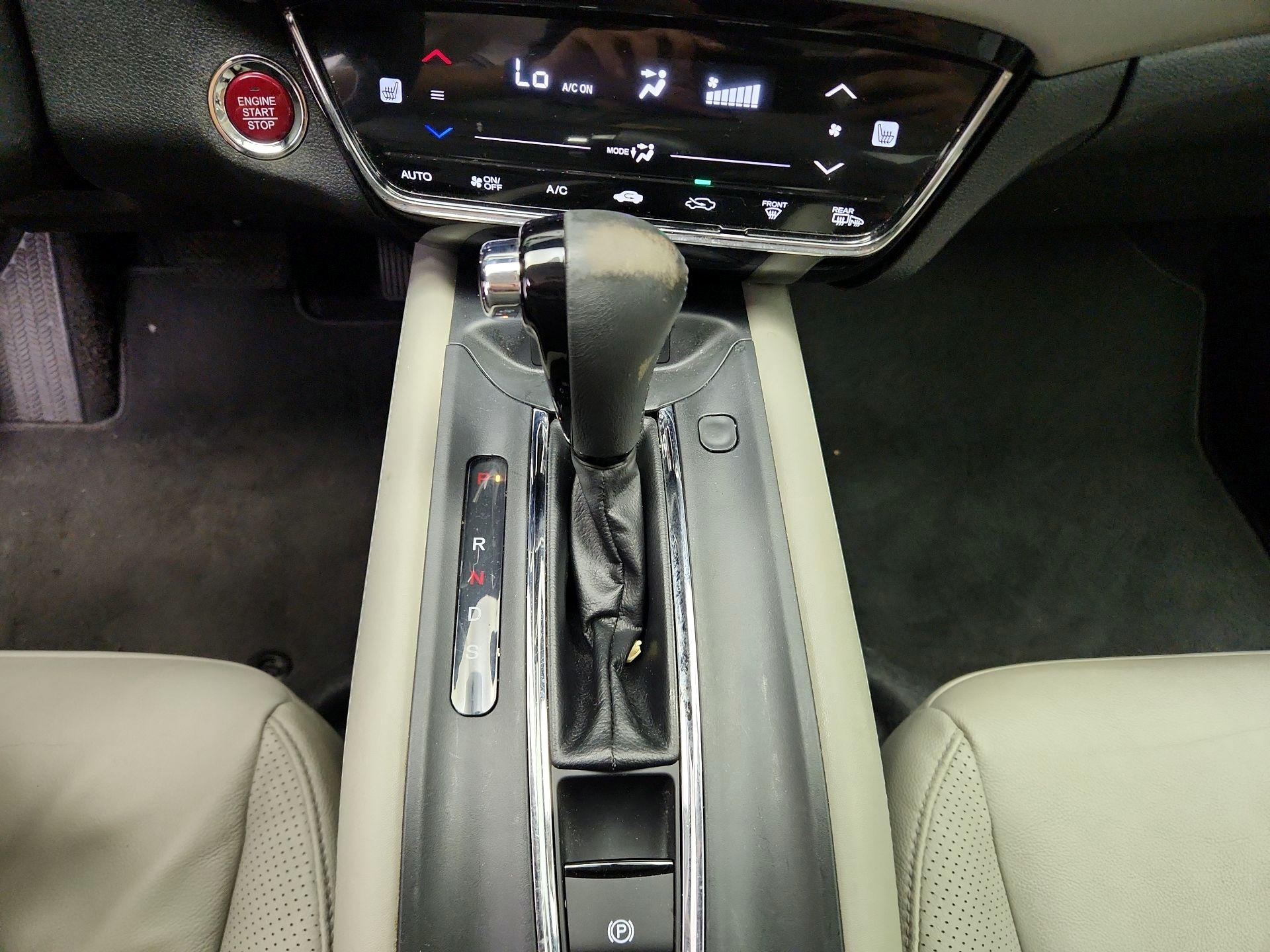 Thumbnail: 2016 Honda HR-V - 18
