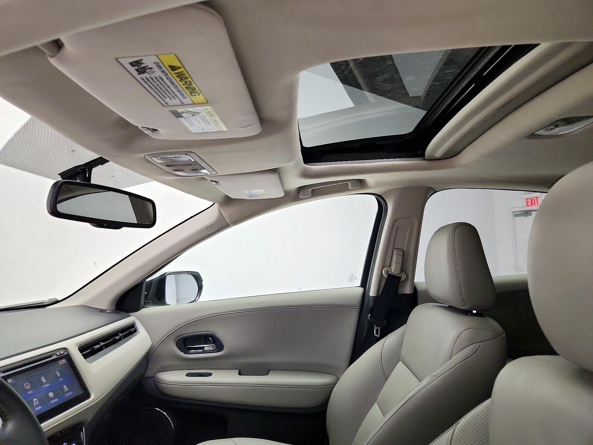 Thumbnail: 2016 Honda HR-V - 20