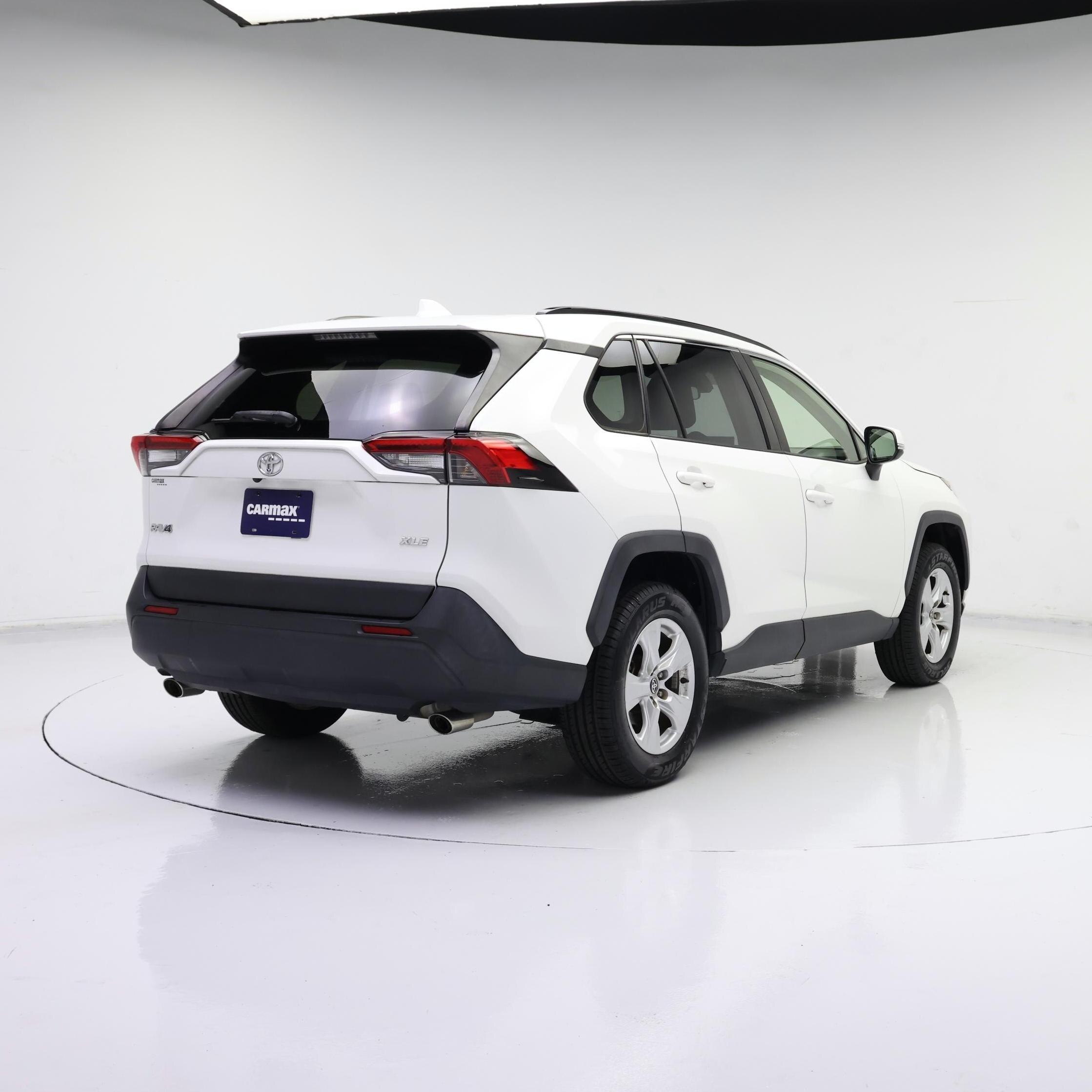 Thumbnail: 2020 Toyota RAV4 - 8