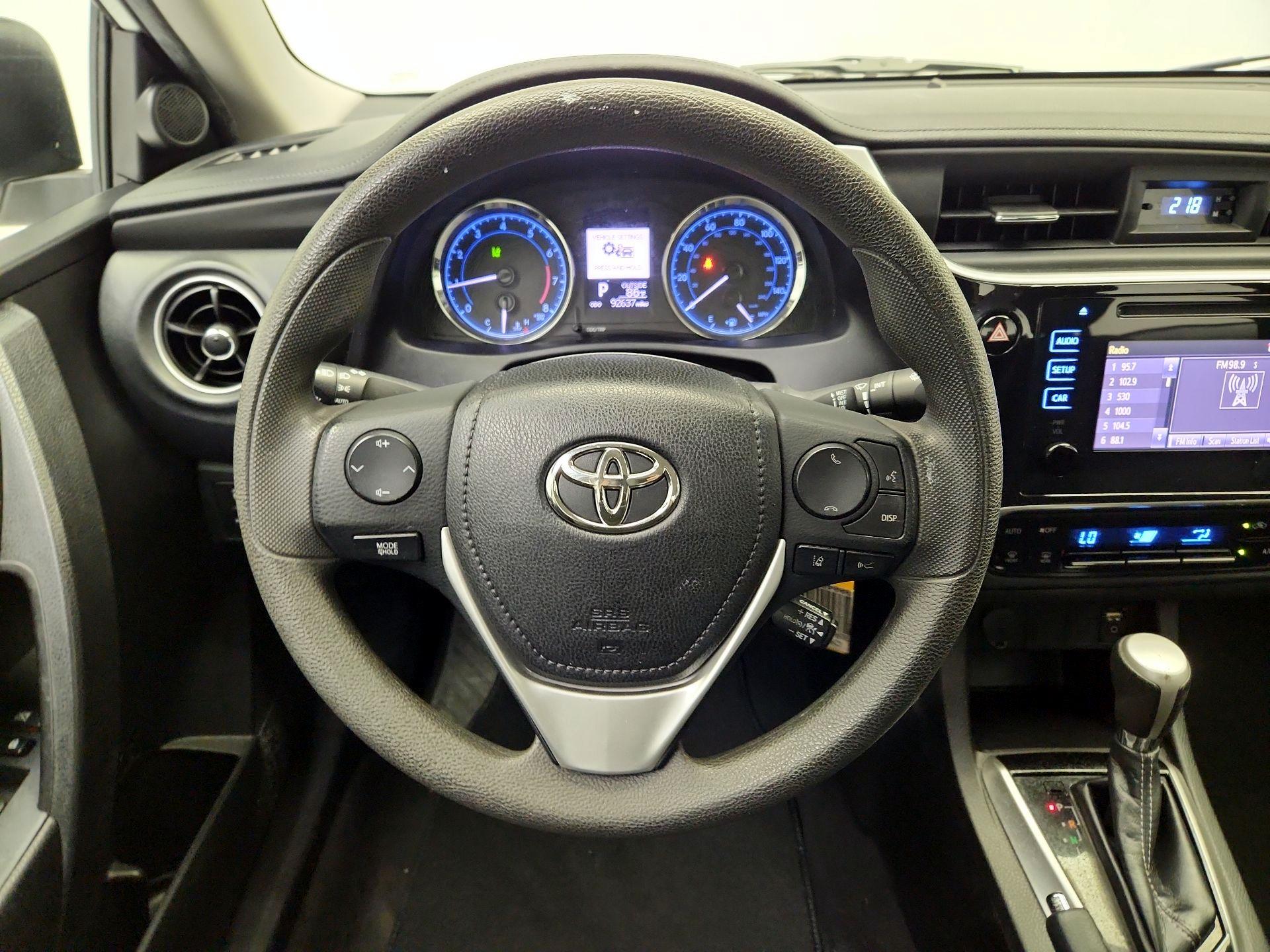 Thumbnail: 2019 Toyota Corolla - 10