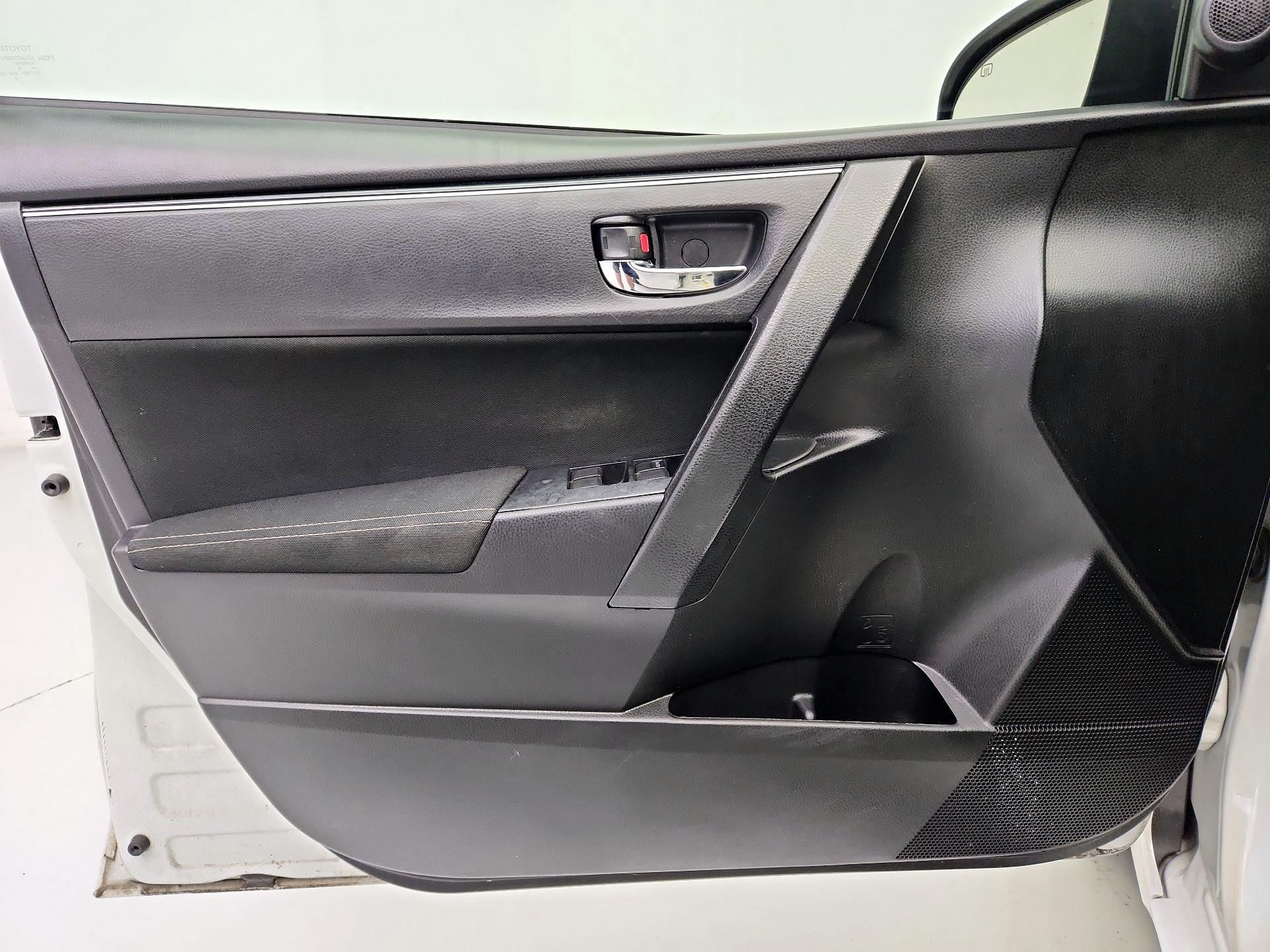 Thumbnail: 2019 Toyota Corolla - 12