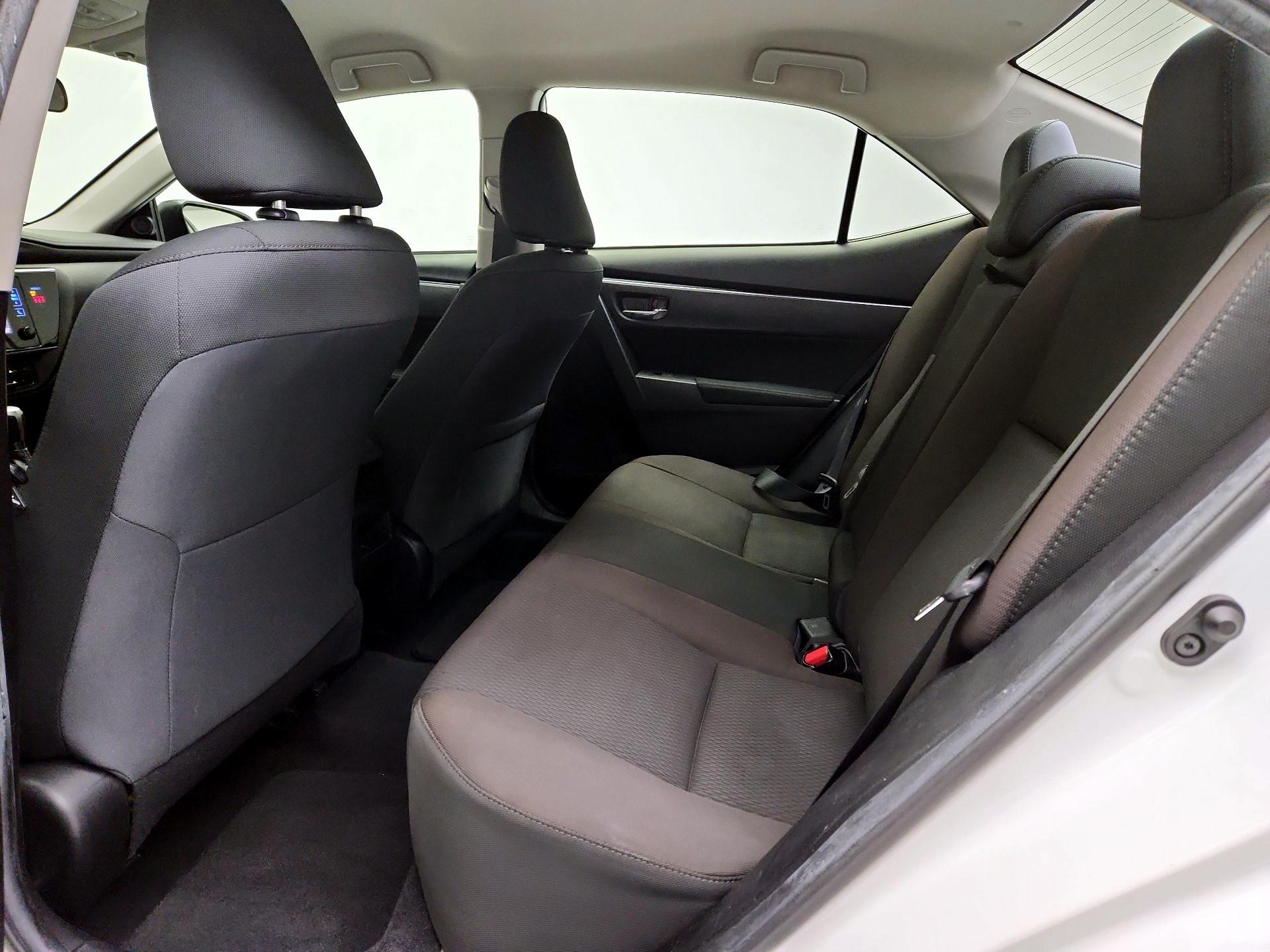 Thumbnail: 2019 Toyota Corolla - 19