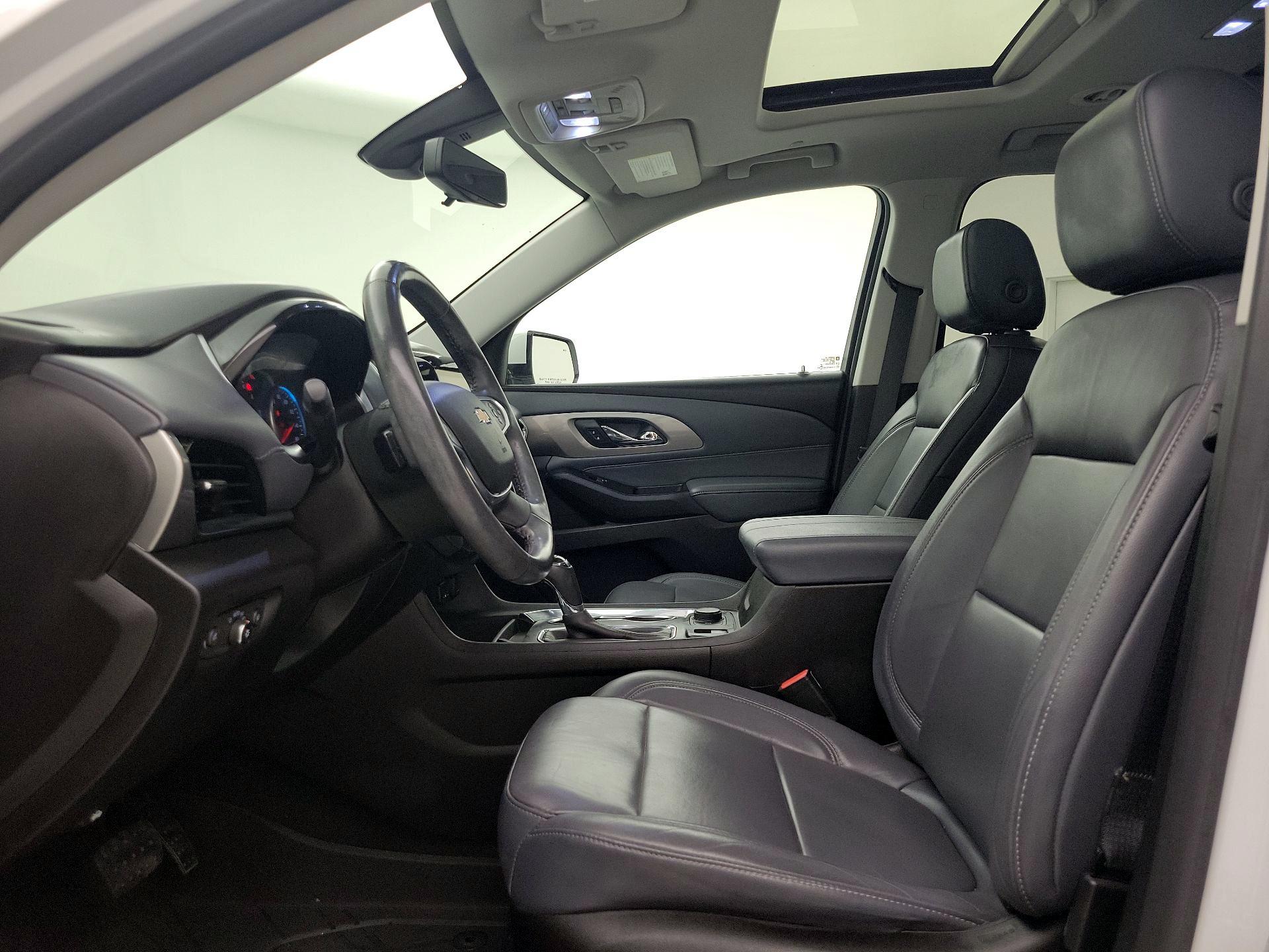 Thumbnail: 2018 Chevrolet Traverse - 11