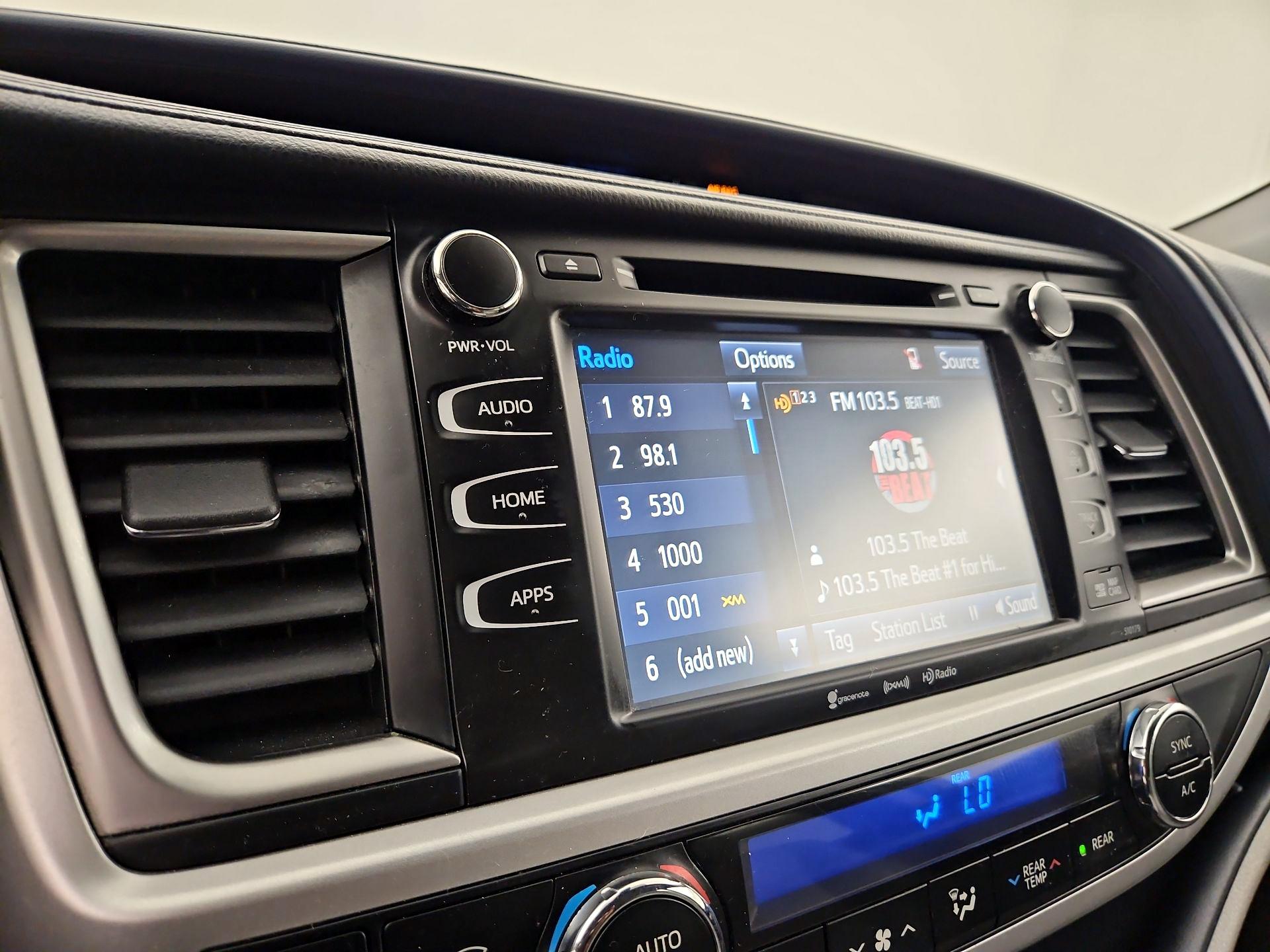 Thumbnail: 2017 Toyota Highlander - 15