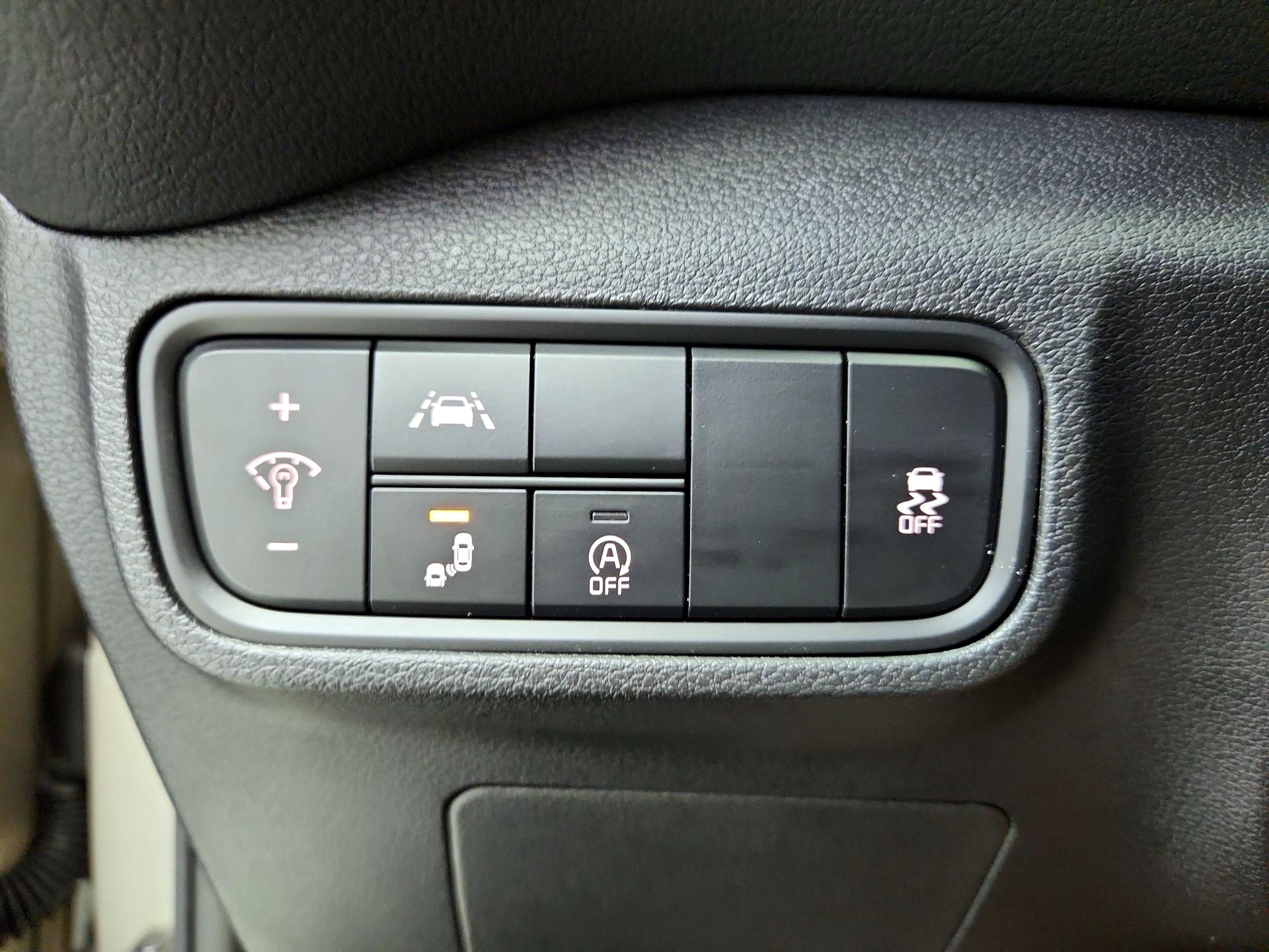 Thumbnail: 2020 Kia Soul - 13