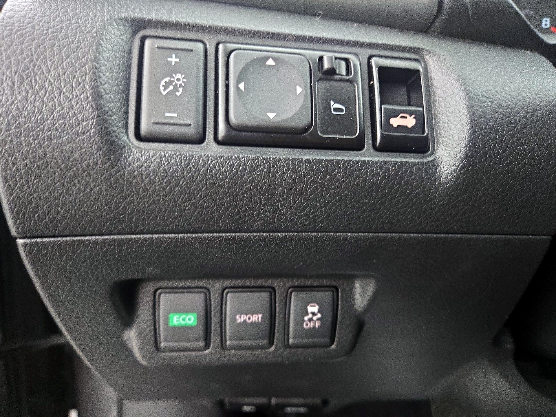 Thumbnail: 2018 Nissan Sentra - 13